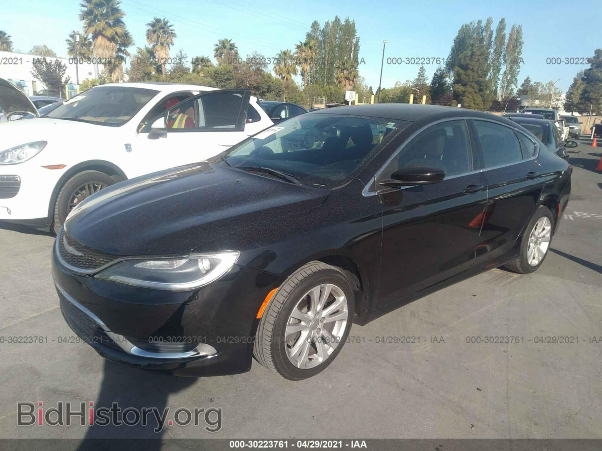 2015 CHRYSLER 200 - VIN: 1C3CCCAB5FN660461 - Фото 2