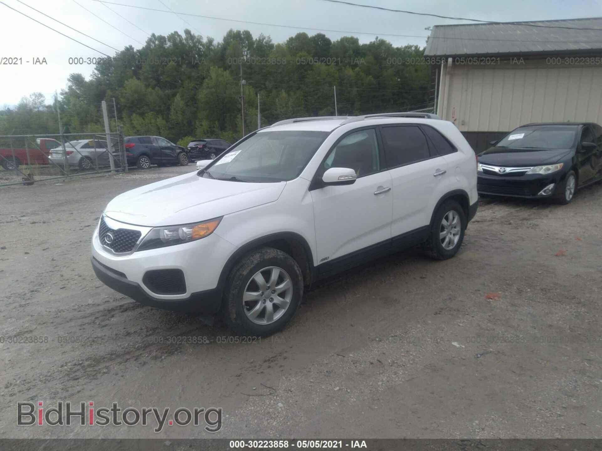 2012 KIA SORENTO - VIN: 5XYKTDA20CG297745 - Фото 2