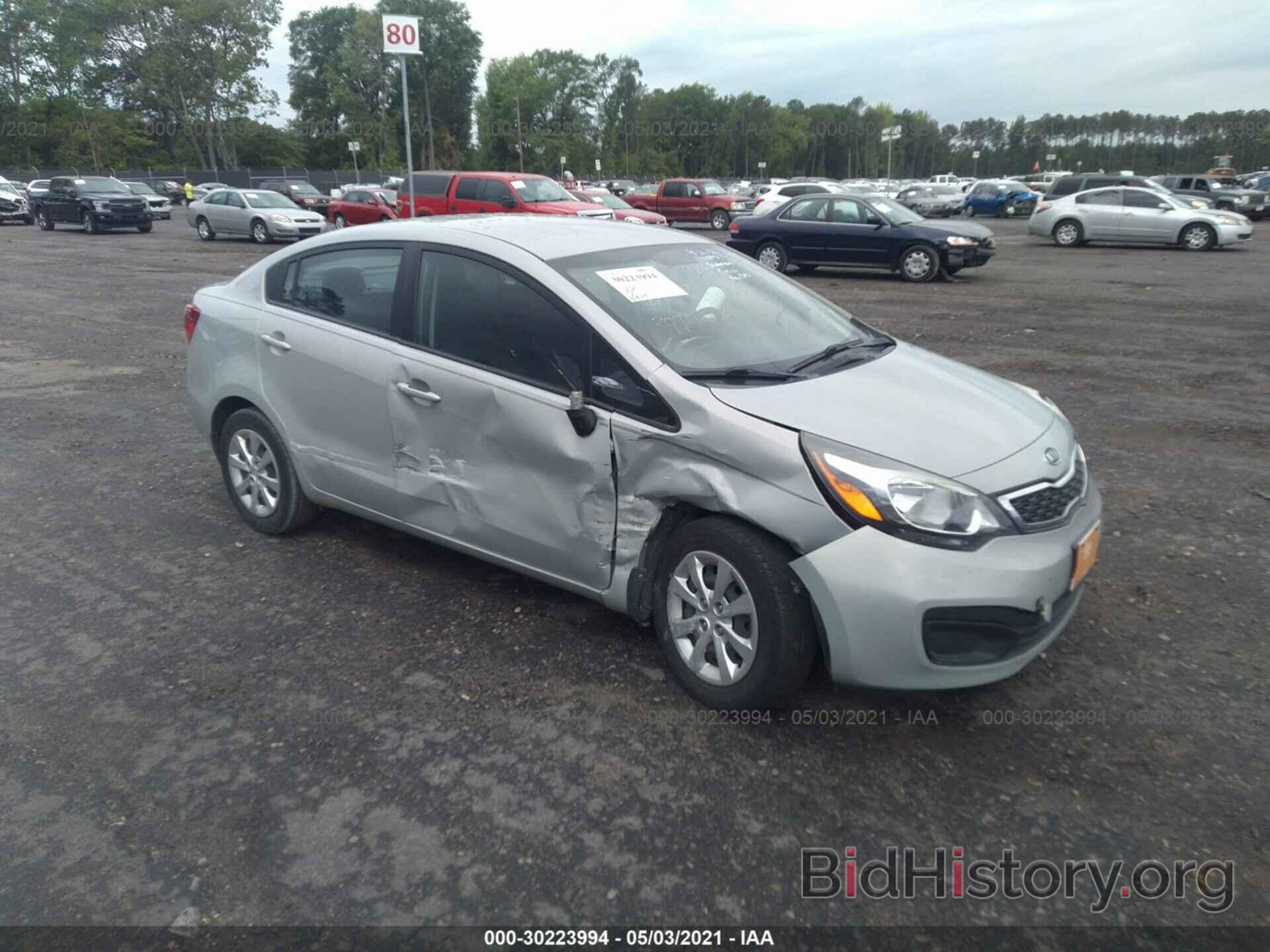 Photo KNADN4A38C6077992 - KIA RIO 2012