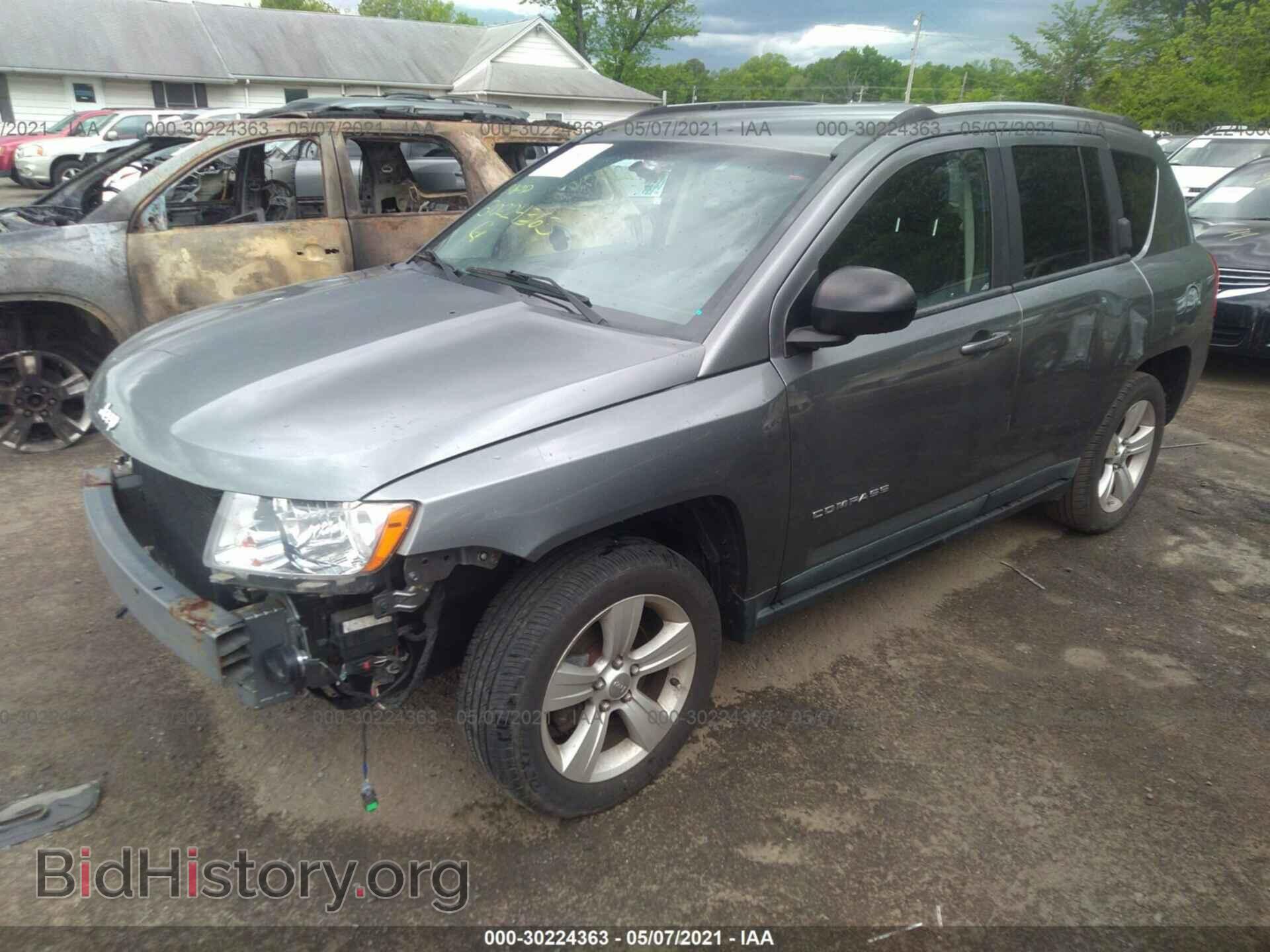2011 JEEP COMPASS - VIN: 1J4NT1FB8BD246599 - Фото 2