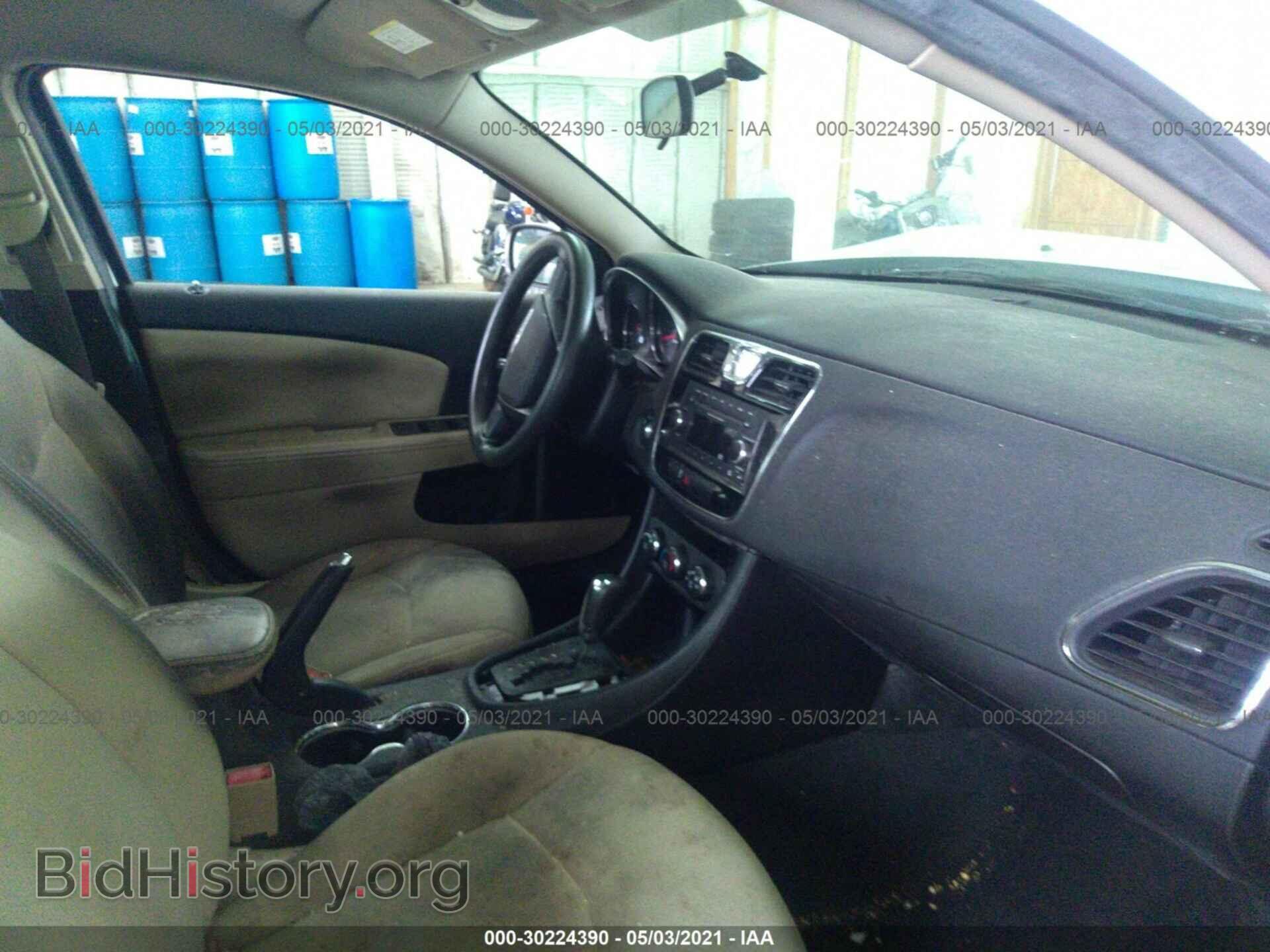 2013 CHRYSLER 200 - VIN: 1C3CCBAB1DN705449 - Фото 5