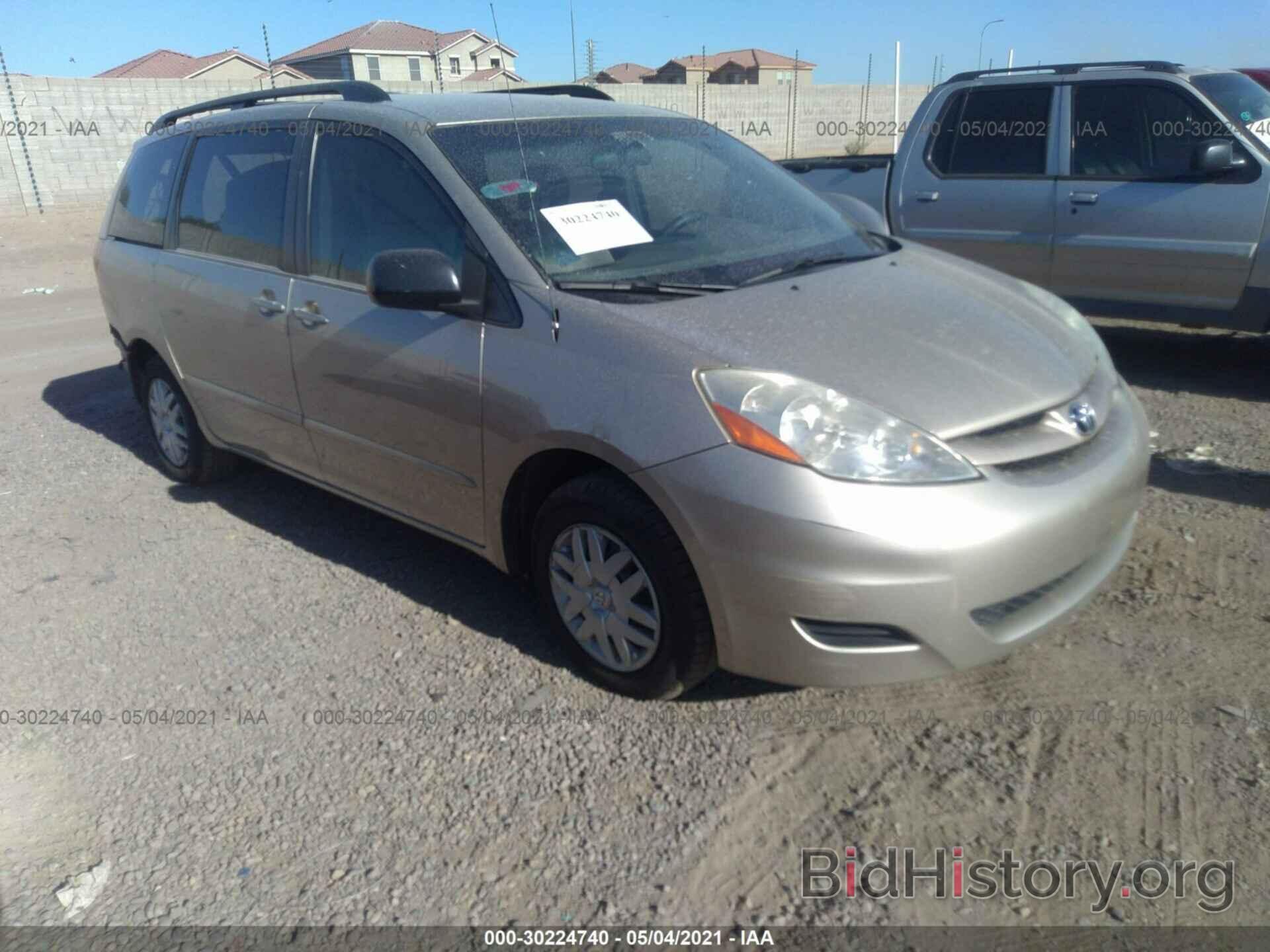 Photo 5TDZK23C78S151283 - TOYOTA SIENNA 2008