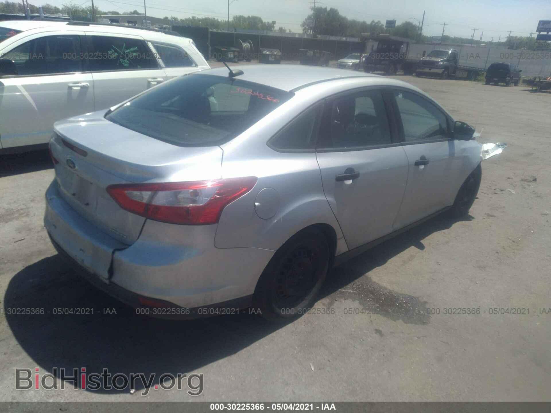 2013 FORD FOCUS - VIN: 1FADP3E25DL337380 - Photo 4