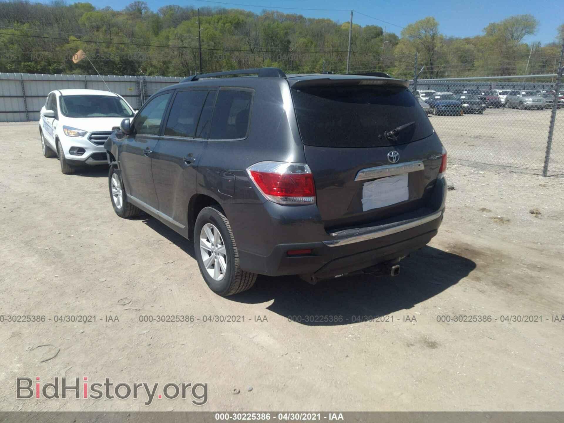 2012 TOYOTA HIGHLANDER - VIN: 5TDBK3EH4CS122171 - Фото 3