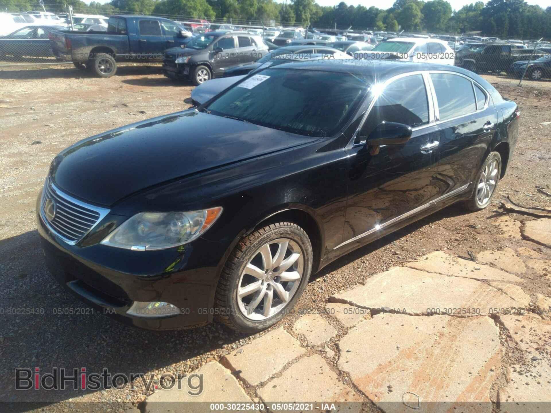 2008 LEXUS LS 460 - VIN: JTHGL46F385032558 - Фото 2
