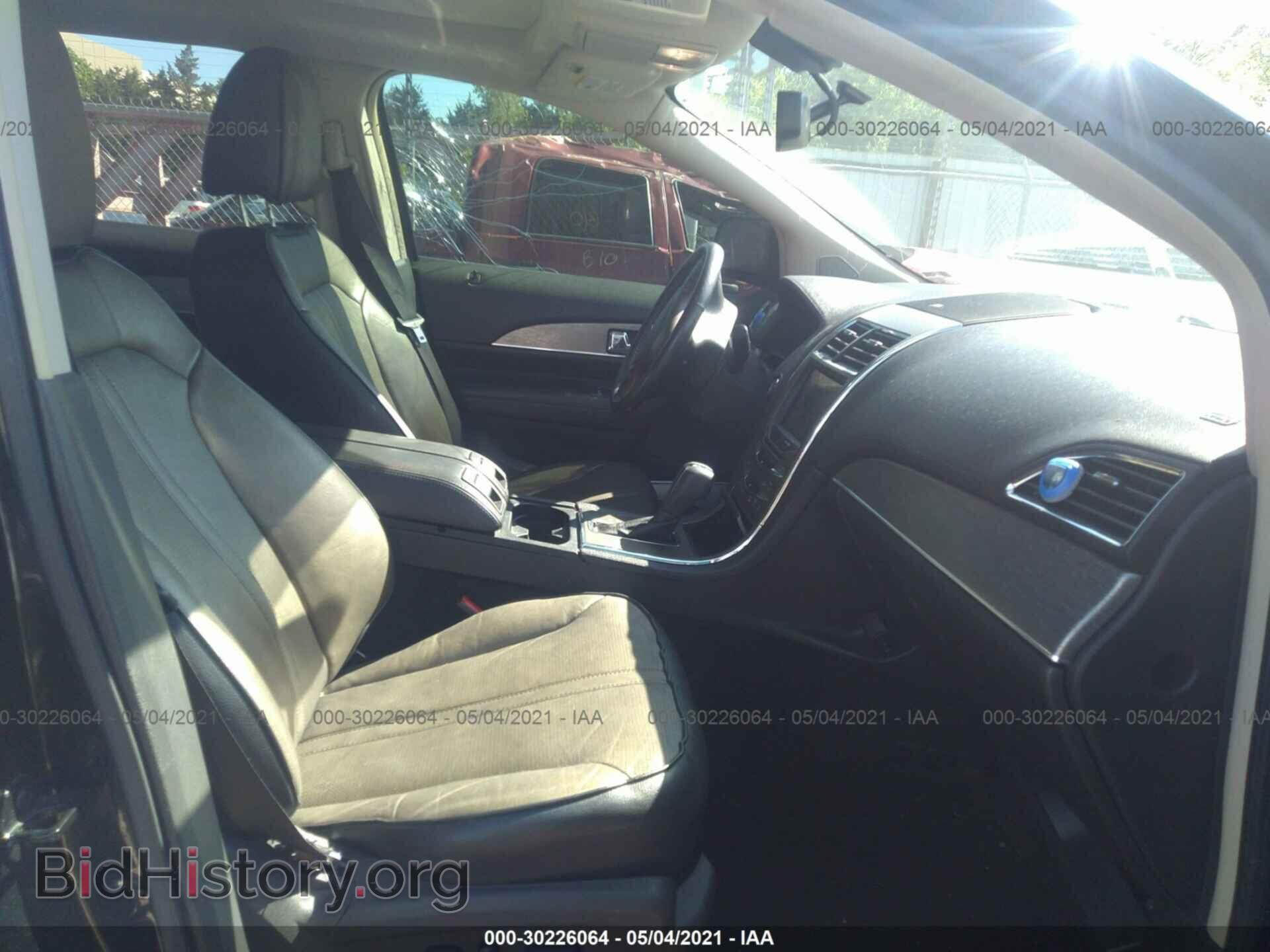 2011 LINCOLN MKX - VIN: 2LMDJ6JK0BBJ14664 - Photo 5