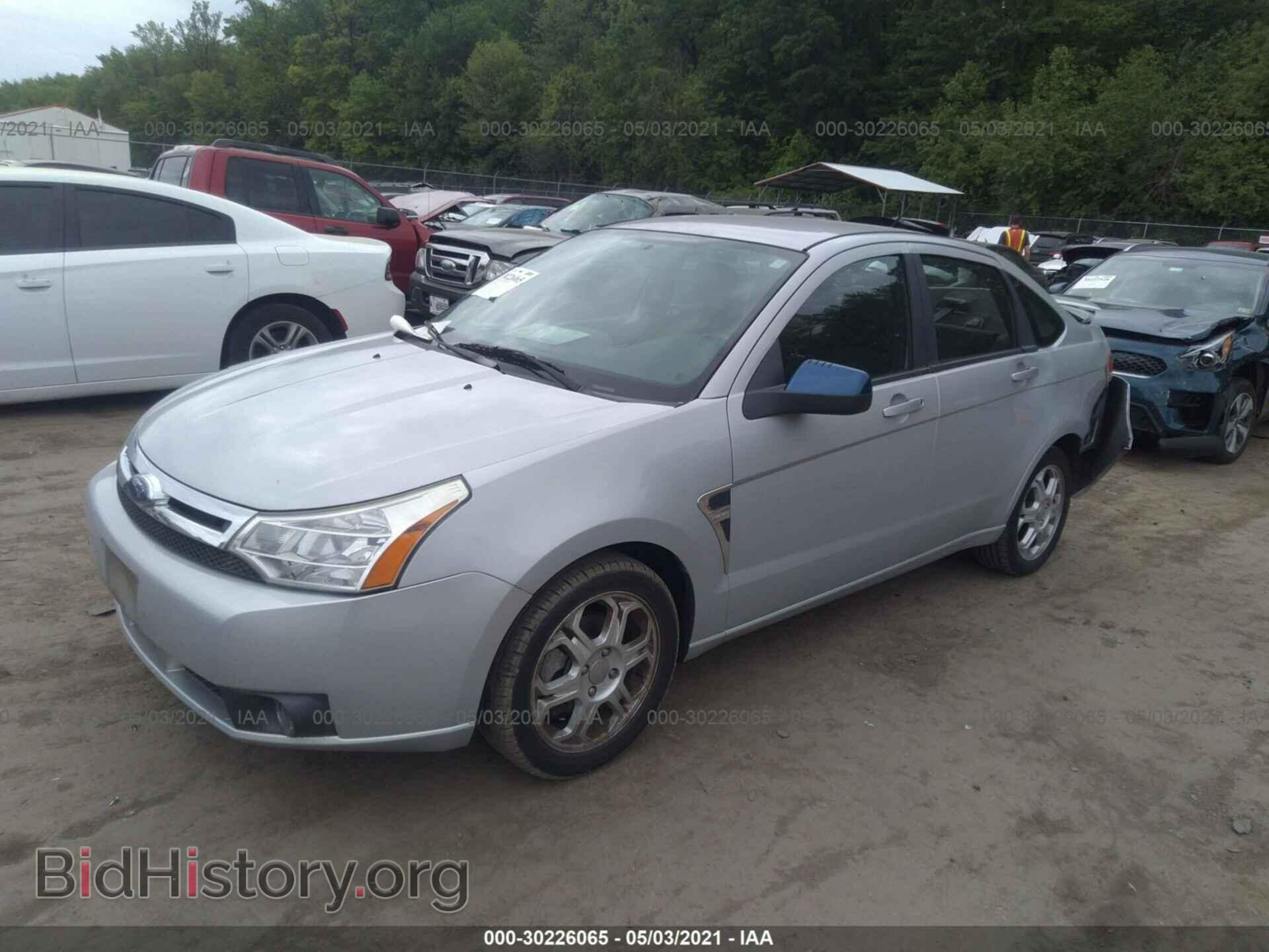 2008 FORD FOCUS - VIN: 1FAHP35N98W186902 - Фото 2