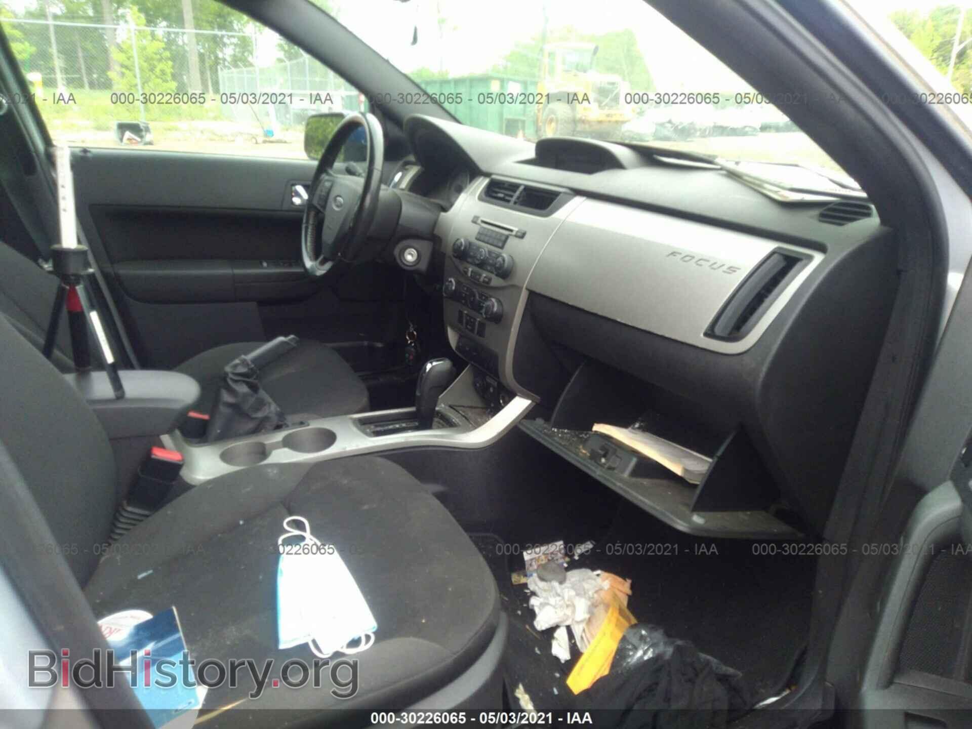 2008 FORD FOCUS - VIN: 1FAHP35N98W186902 - Фото 5