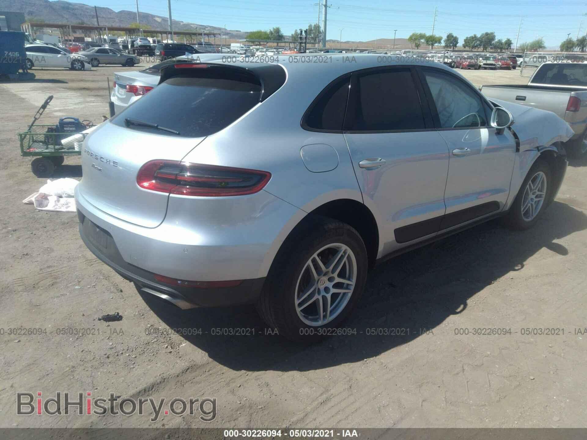 2017 PORSCHE MACAN - VIN: WP1AA2A57HLB00550 - Photo 4