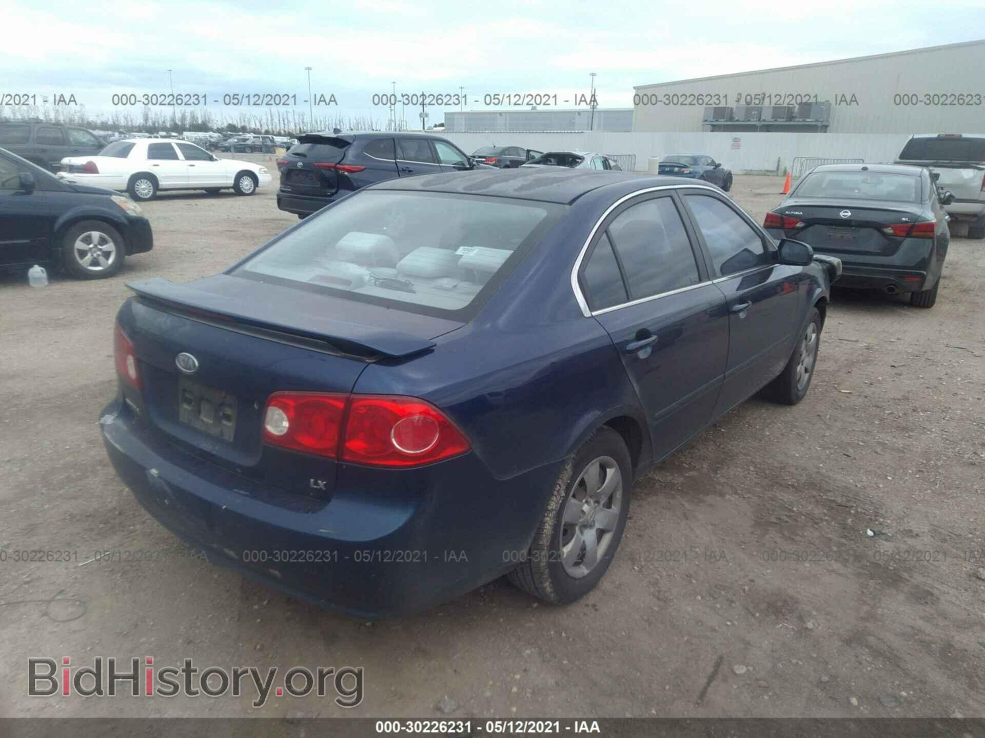 2008 KIA OPTIMA - VIN: KNAGE123285234164 - Фото 4