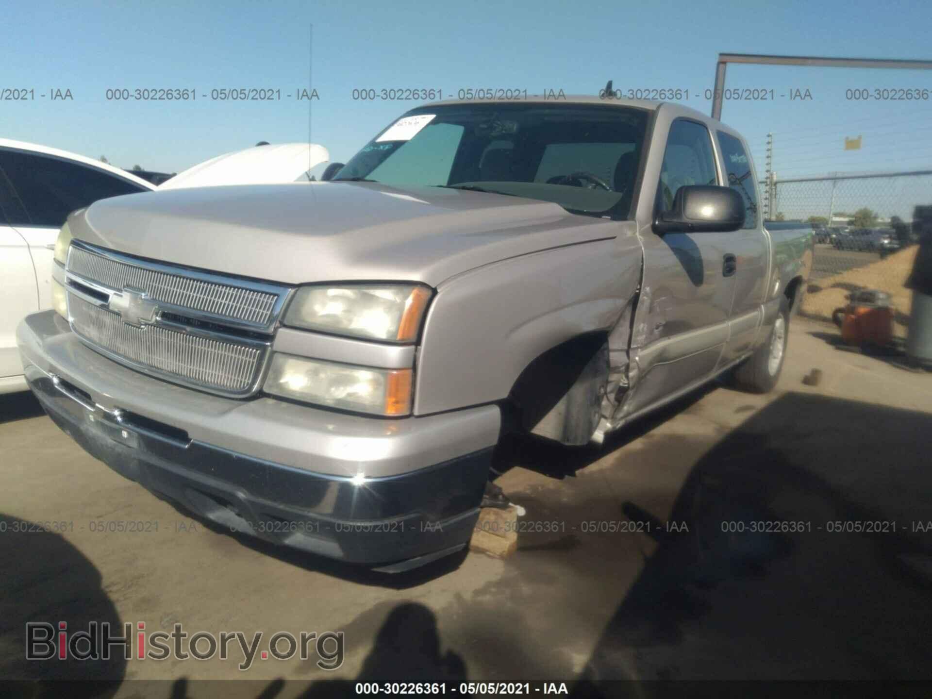 2006 CHEVROLET SILVERADO 1500 - VIN: 1GCEC19TX6Z197621 - Фото 2