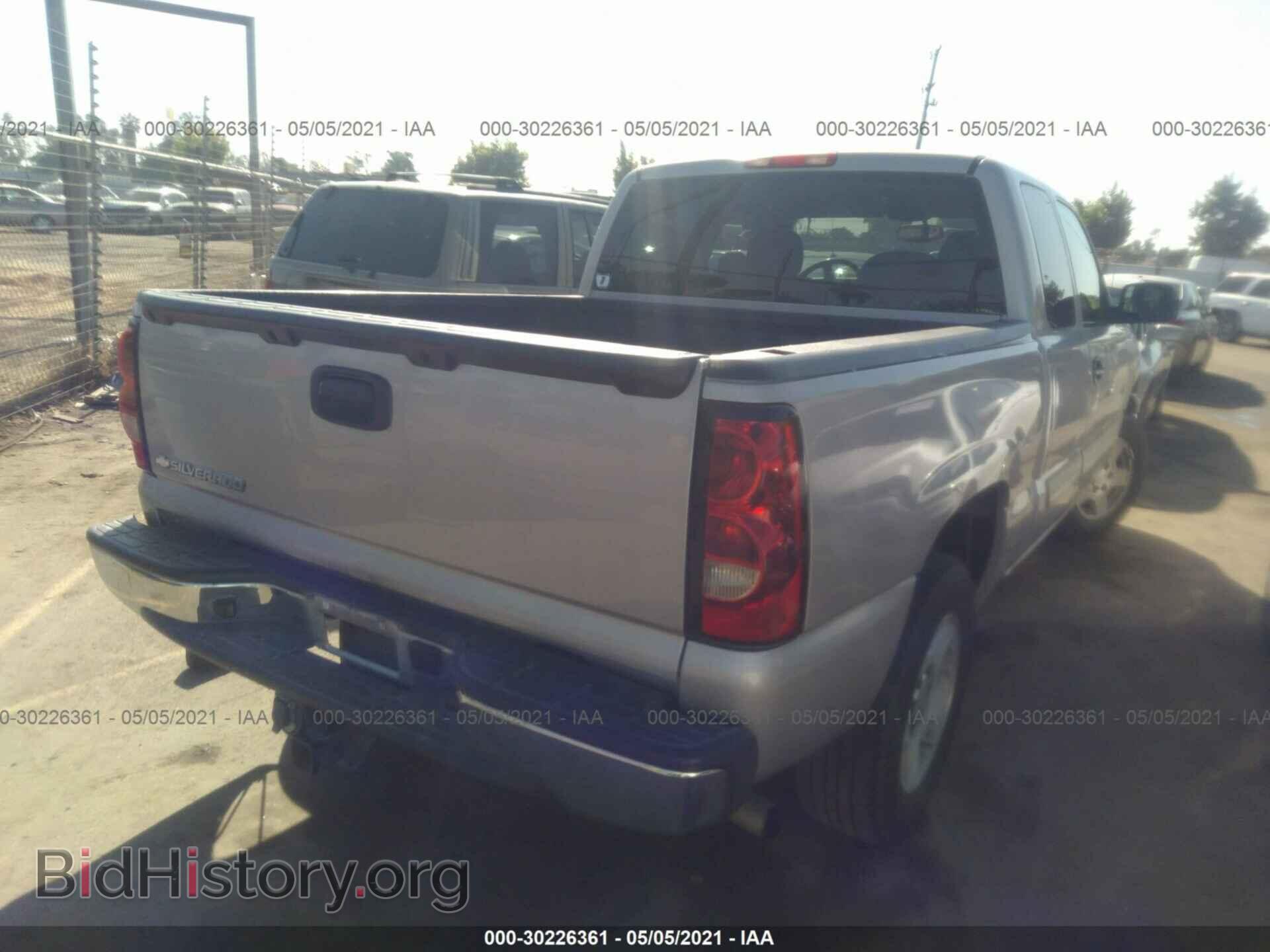 2006 CHEVROLET SILVERADO 1500 - VIN: 1GCEC19TX6Z197621 - Фото 4