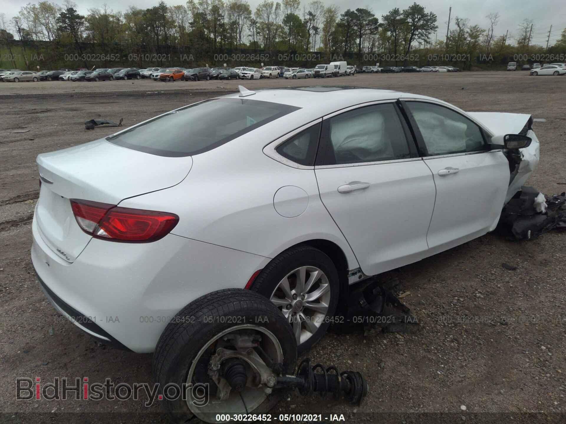 2015 CHRYSLER 200 - VIN: 1C3CCCCB7FN532705 - Photo 4