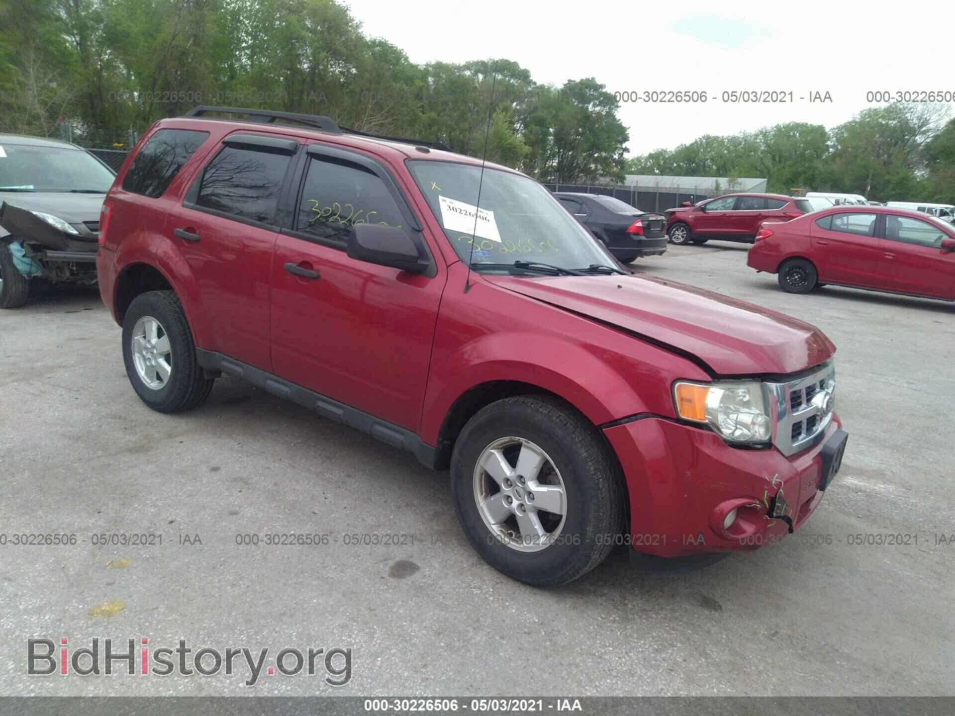 Фотография 1FMCU0D75AKC48321 - FORD ESCAPE 2010