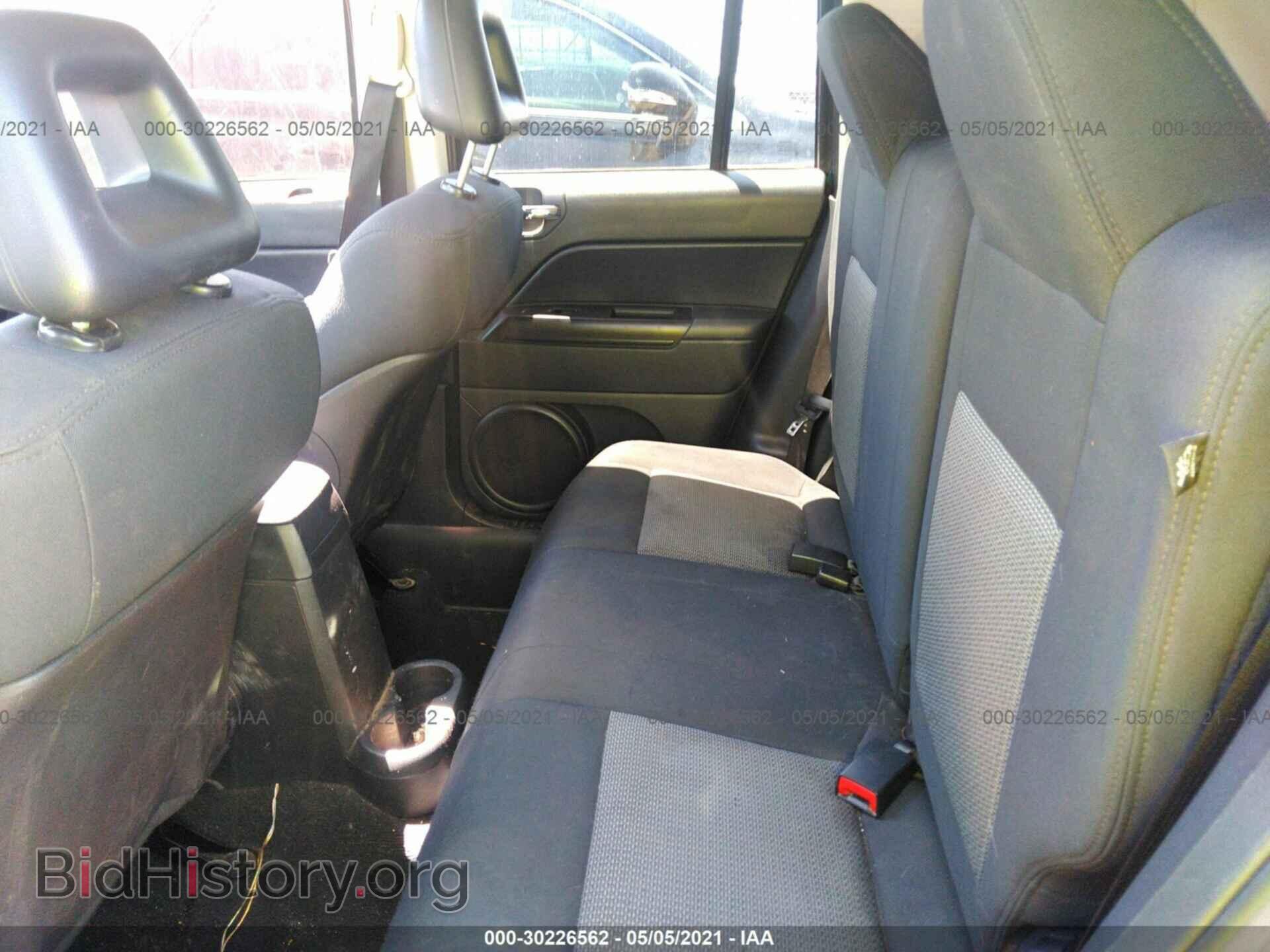 2009 JEEP COMPASS - VIN: 1J4FF47B39D217937 - Фото 8
