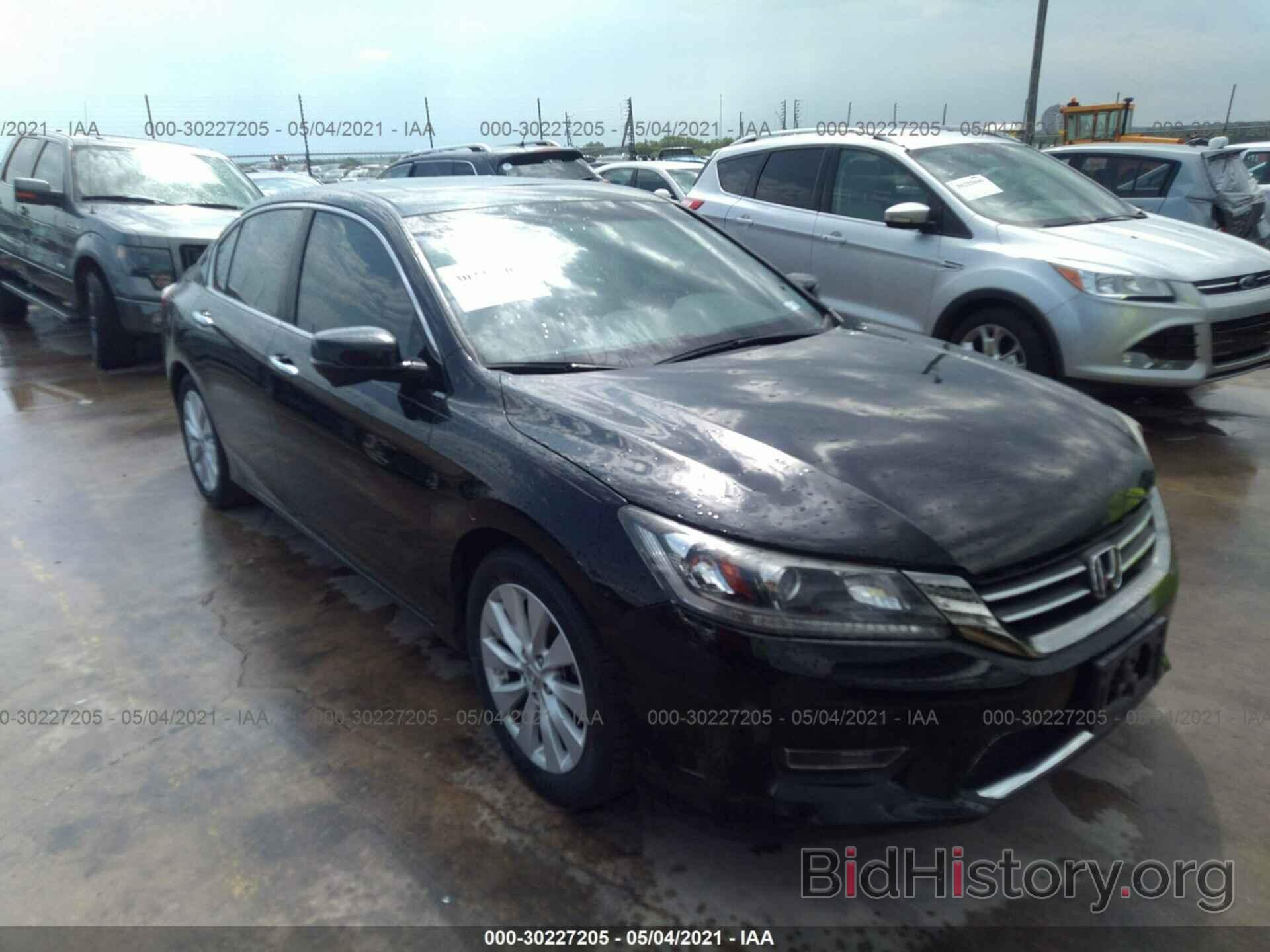 Photo 1HGCR2F7XDA137452 - HONDA ACCORD SDN 2013