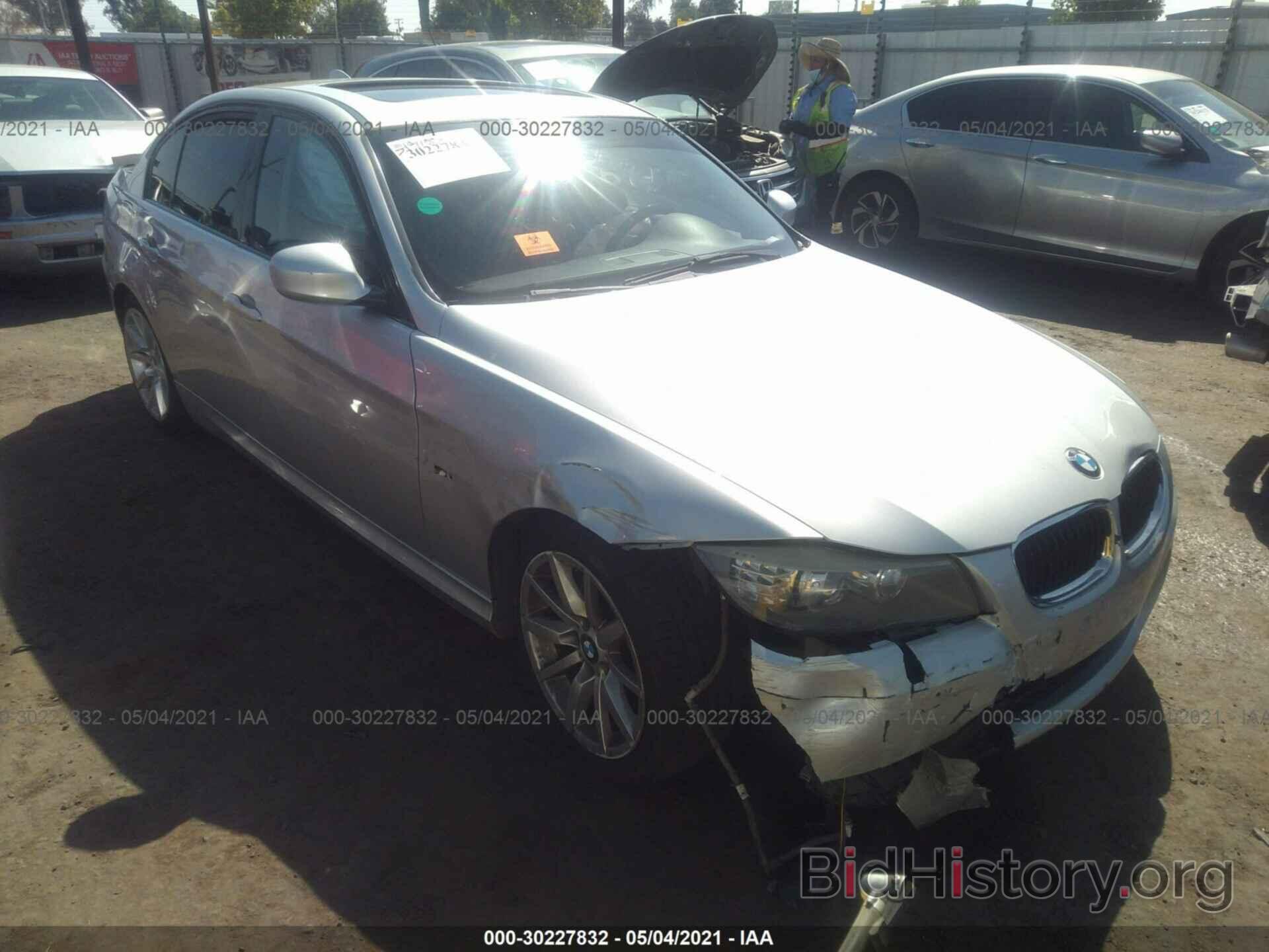 Photo WBAPH7G56BNM59070 - BMW 3 SERIES 2011