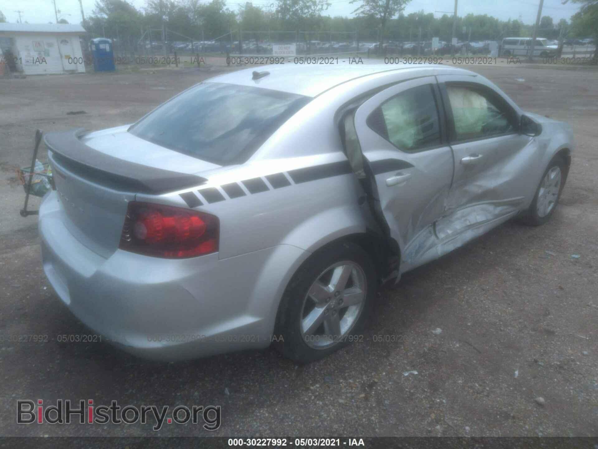 2011 DODGE AVENGER - VIN: 1B3BD4FB8BN540703 - Photo 4