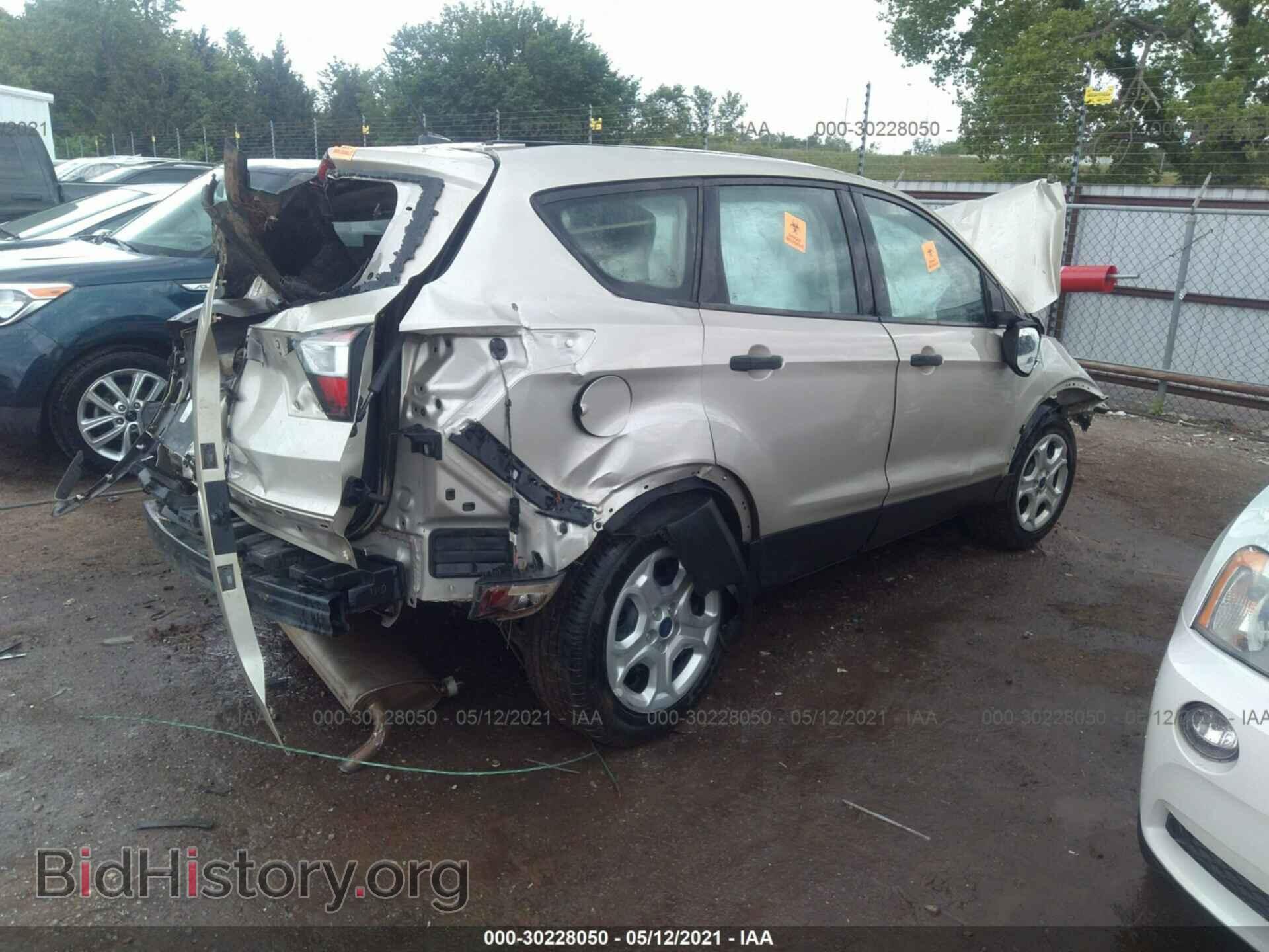 2017 FORD ESCAPE - VIN: 1FMCU0F71HUB12683 - Фото 4