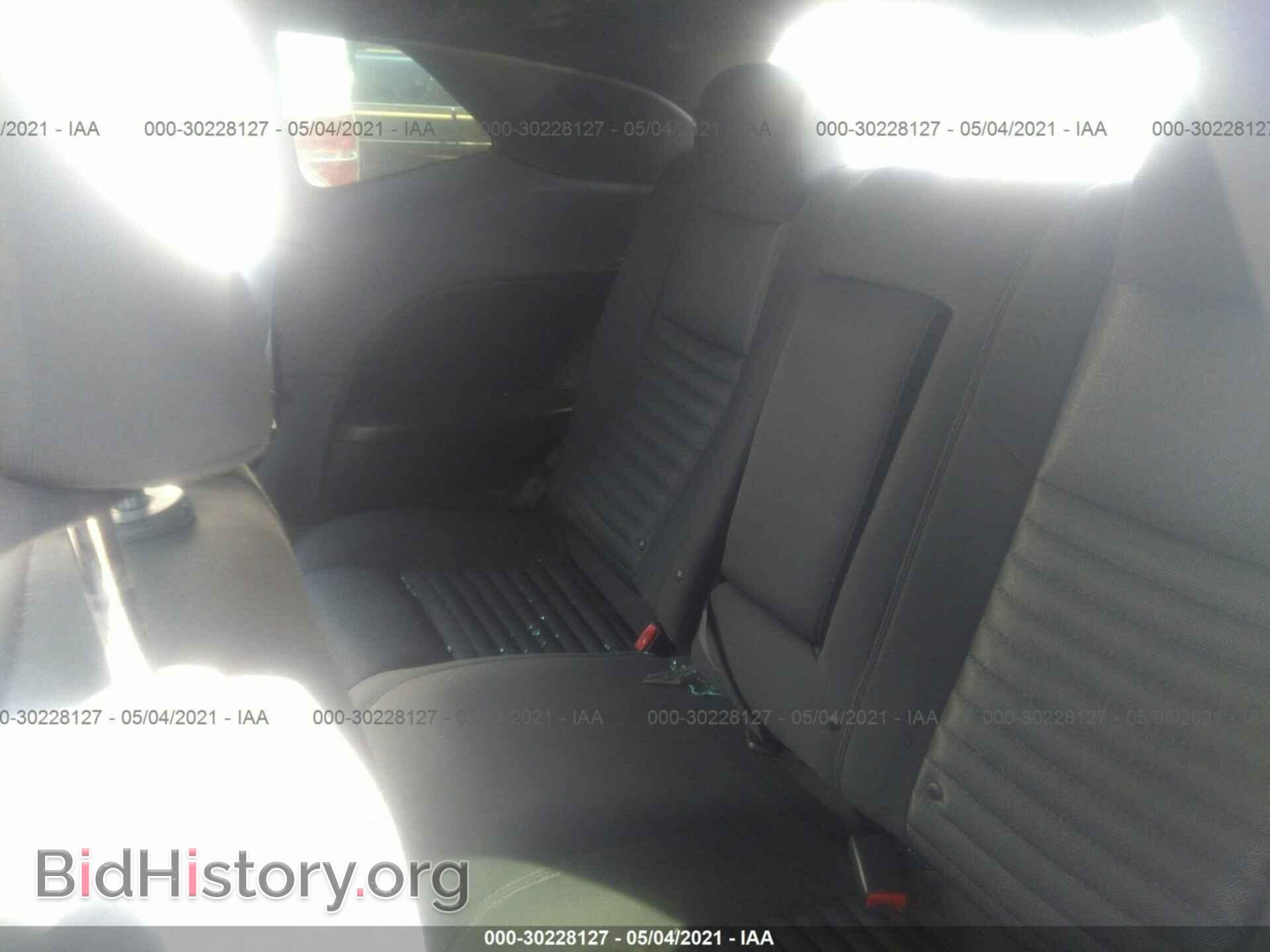 2014 DODGE CHALLENGER - VIN: 2C3CDYAG3EH153071 - Фото 8
