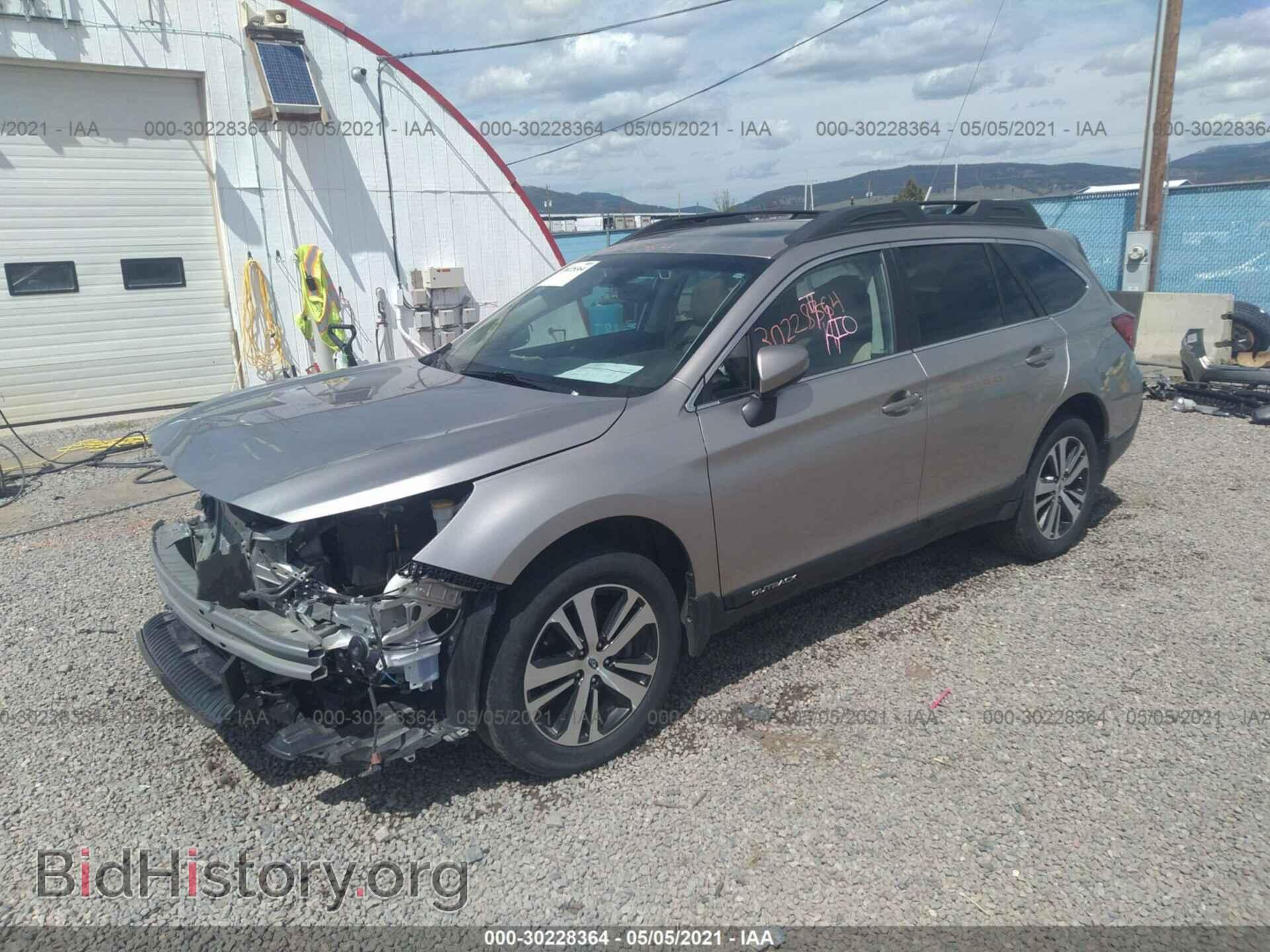 2018 SUBARU OUTBACK - VIN: 4S4BSANC1J3337428 - Фото 2