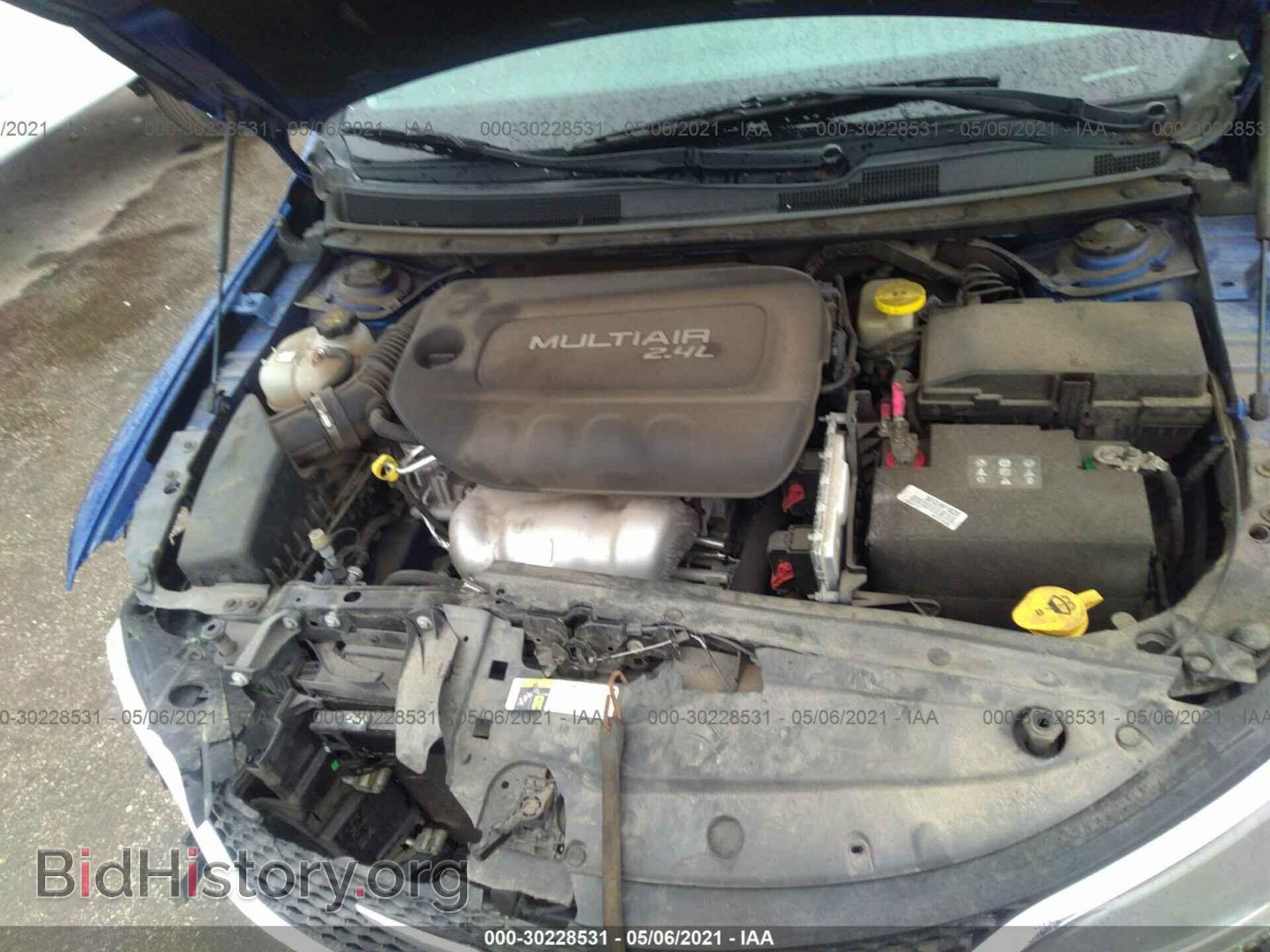2015 CHRYSLER 200 - VIN: 1C3CCCAB2FN507732 - Фото 10