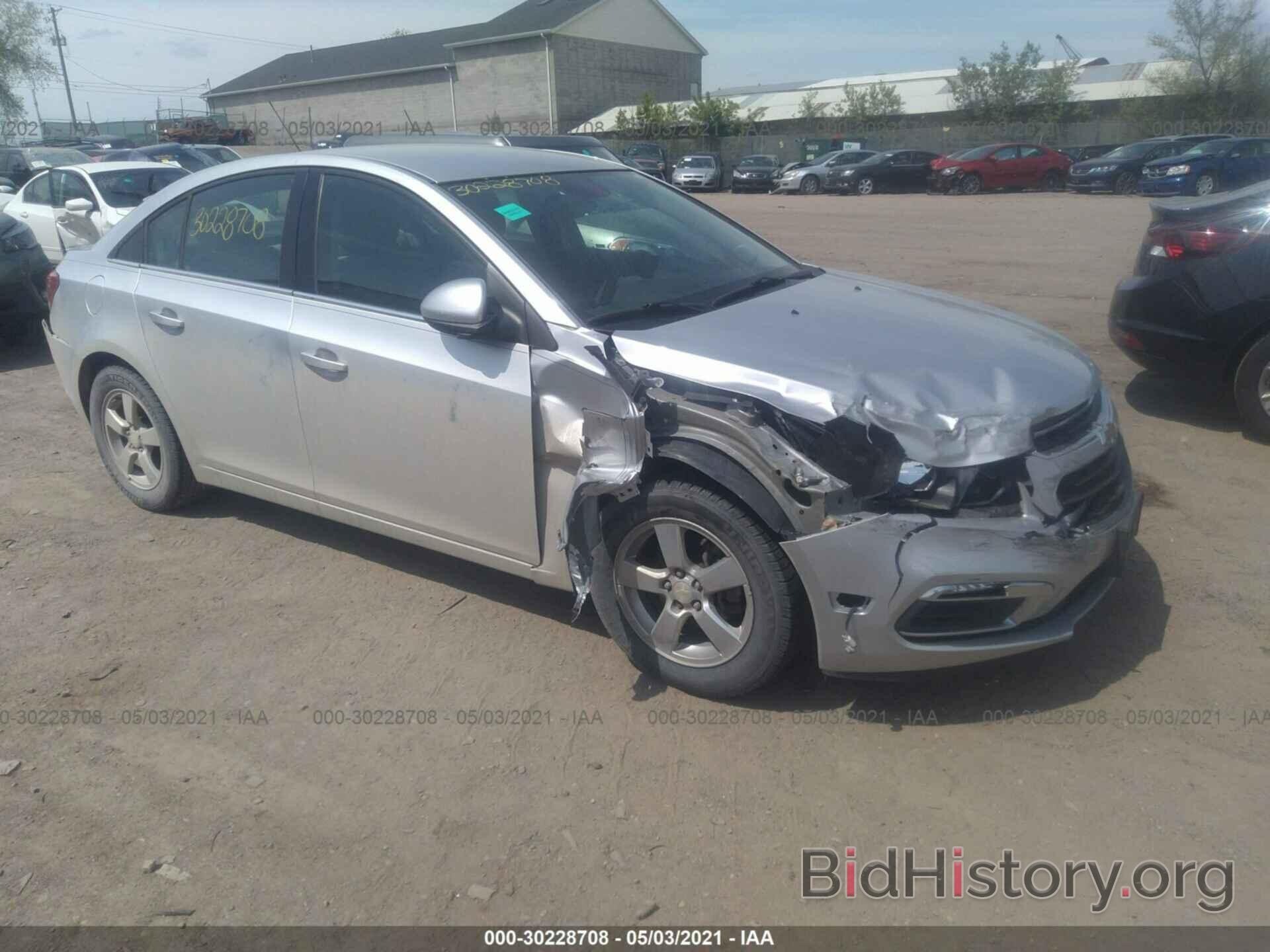 Photo 1G1PC5SB8F7204748 - CHEVROLET CRUZE 2015