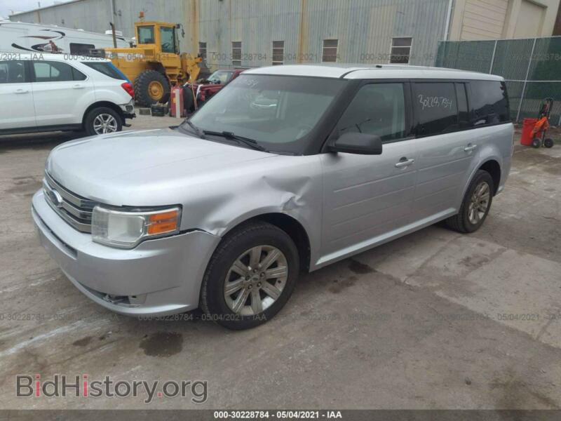 2010 Ford FLEX (VIN 2FMGK5BC8ABA14589) — photo 2 of 11