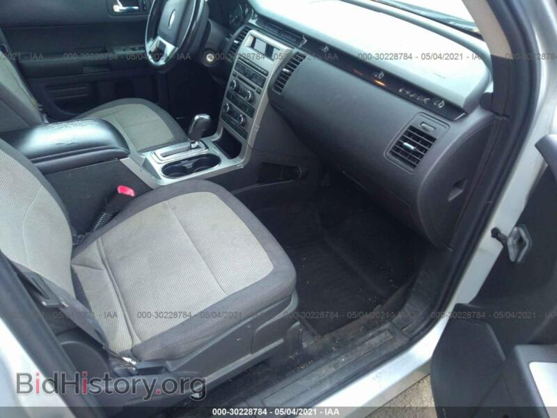 2010 Ford FLEX (VIN 2FMGK5BC8ABA14589) — photo 5 of 11