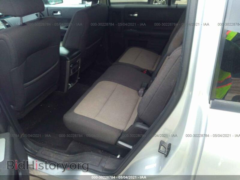 2010 Ford FLEX (VIN 2FMGK5BC8ABA14589) — photo 8 of 11