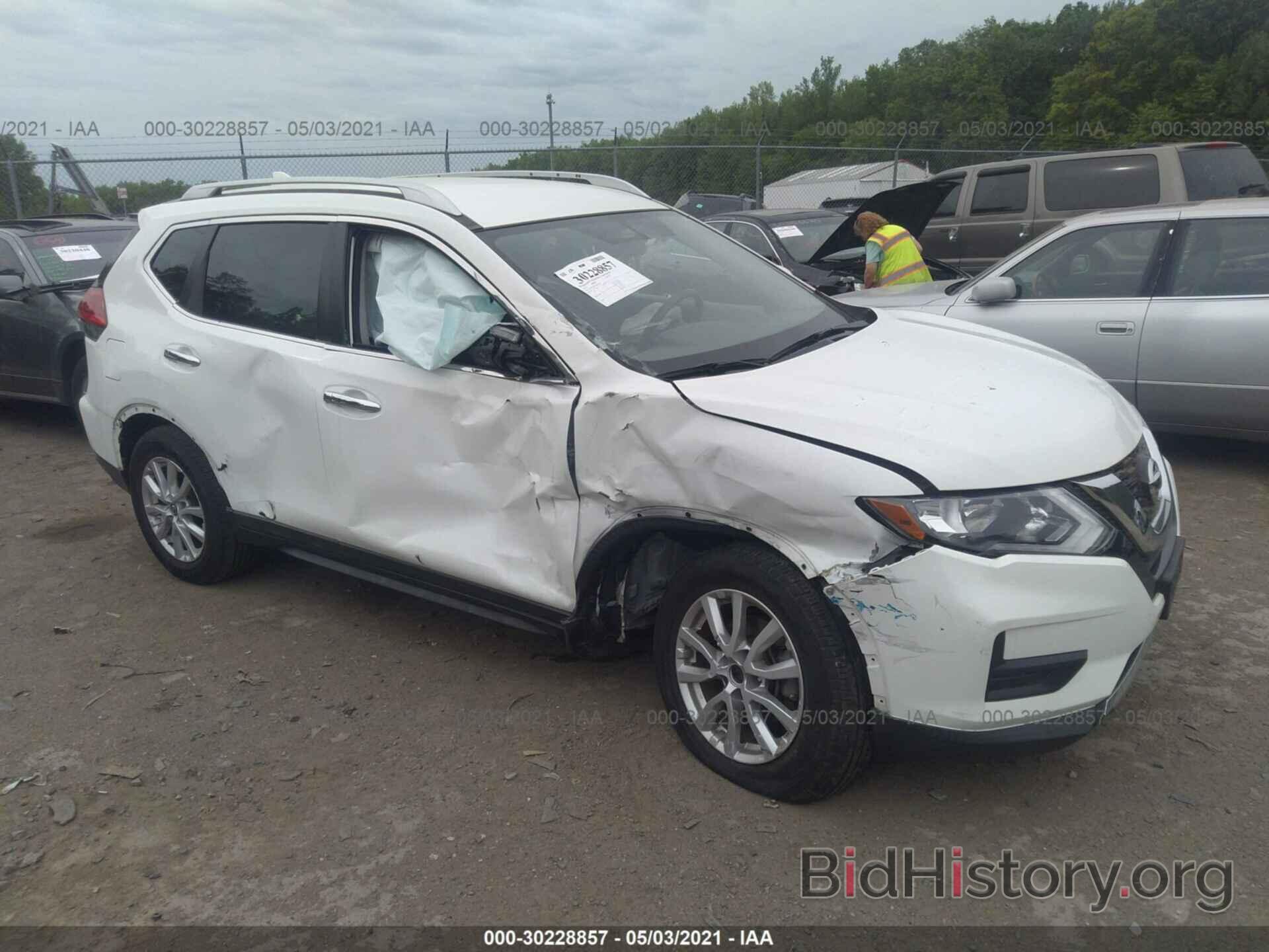 Photo KNMAT2MV6HP530506 - NISSAN ROGUE 2017