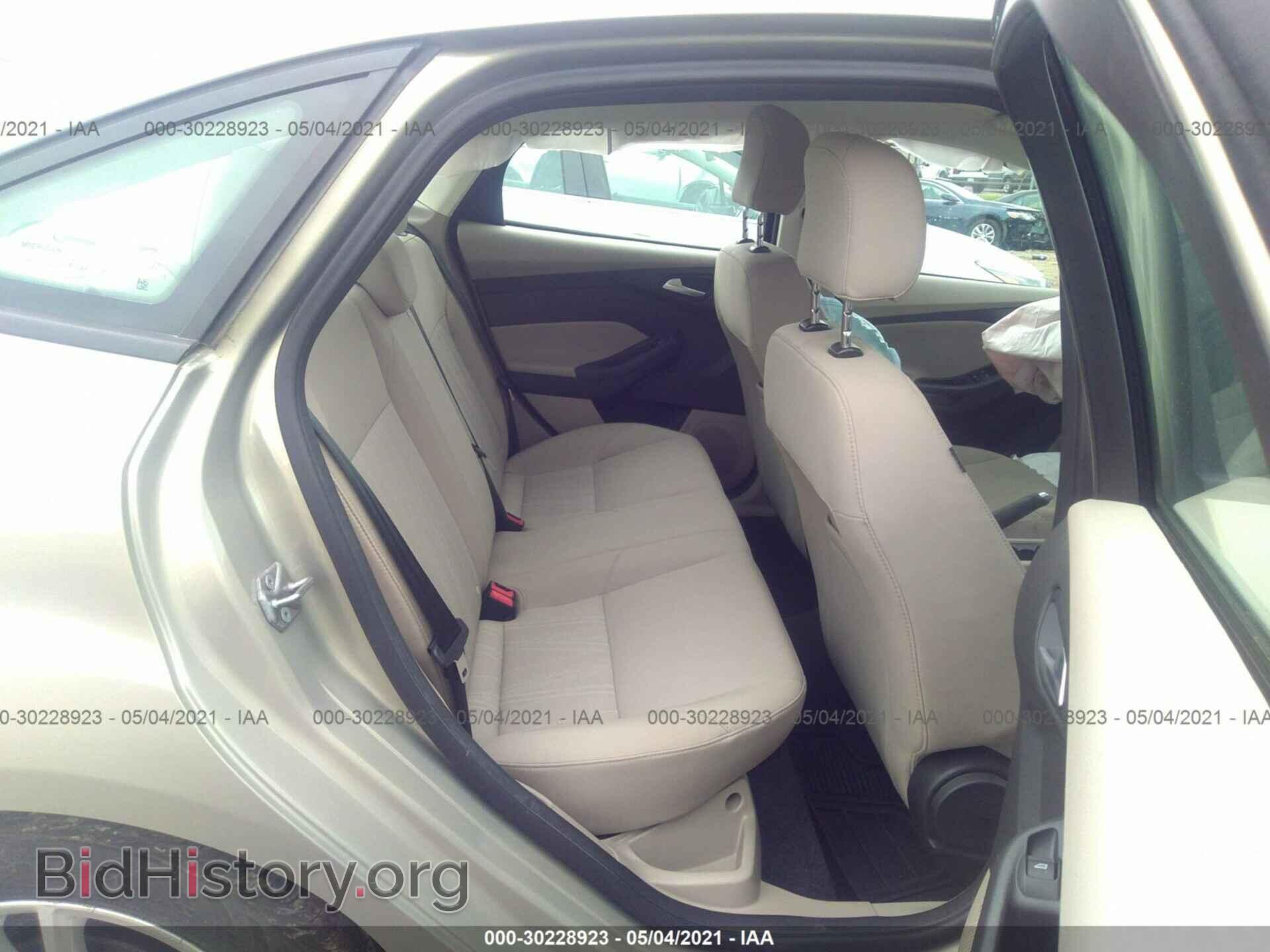 2016 FORD FOCUS - VIN: 1FADP3F2XGL252084 - Фото 8
