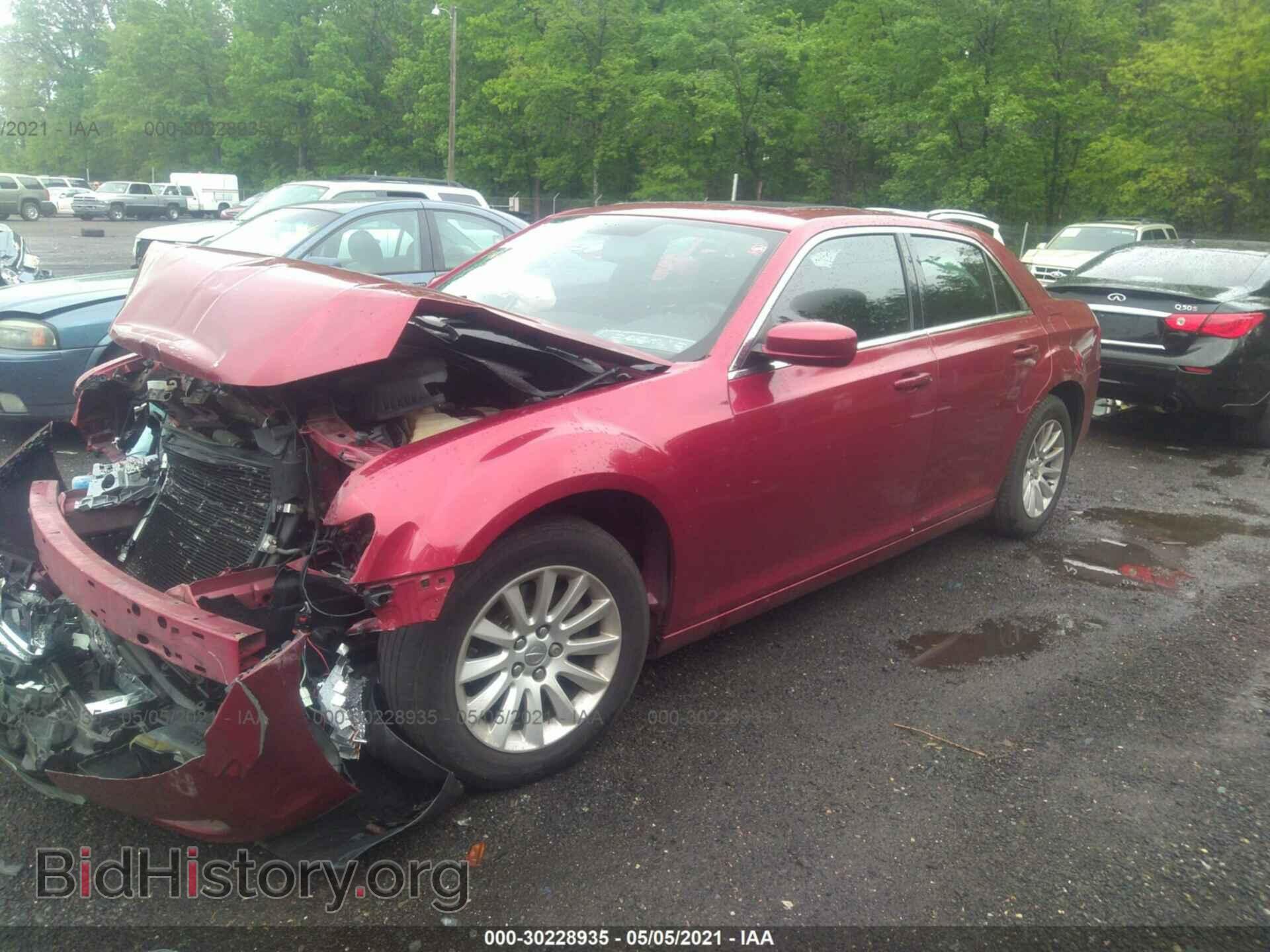 2012 CHRYSLER 300 - VIN: 2C3CCAAG1CH229250 - Photo 2