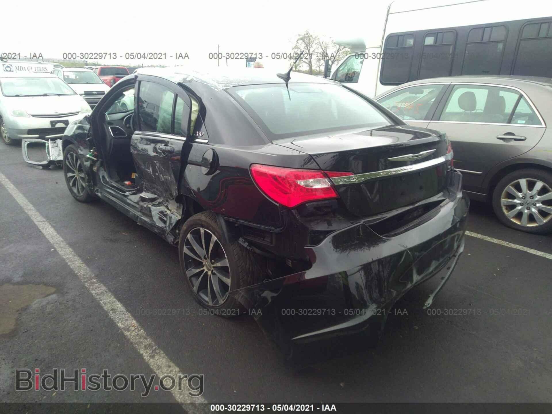 2011 CHRYSLER 200 - VIN: 1C3BC8FG8BN567361 - Фото 3
