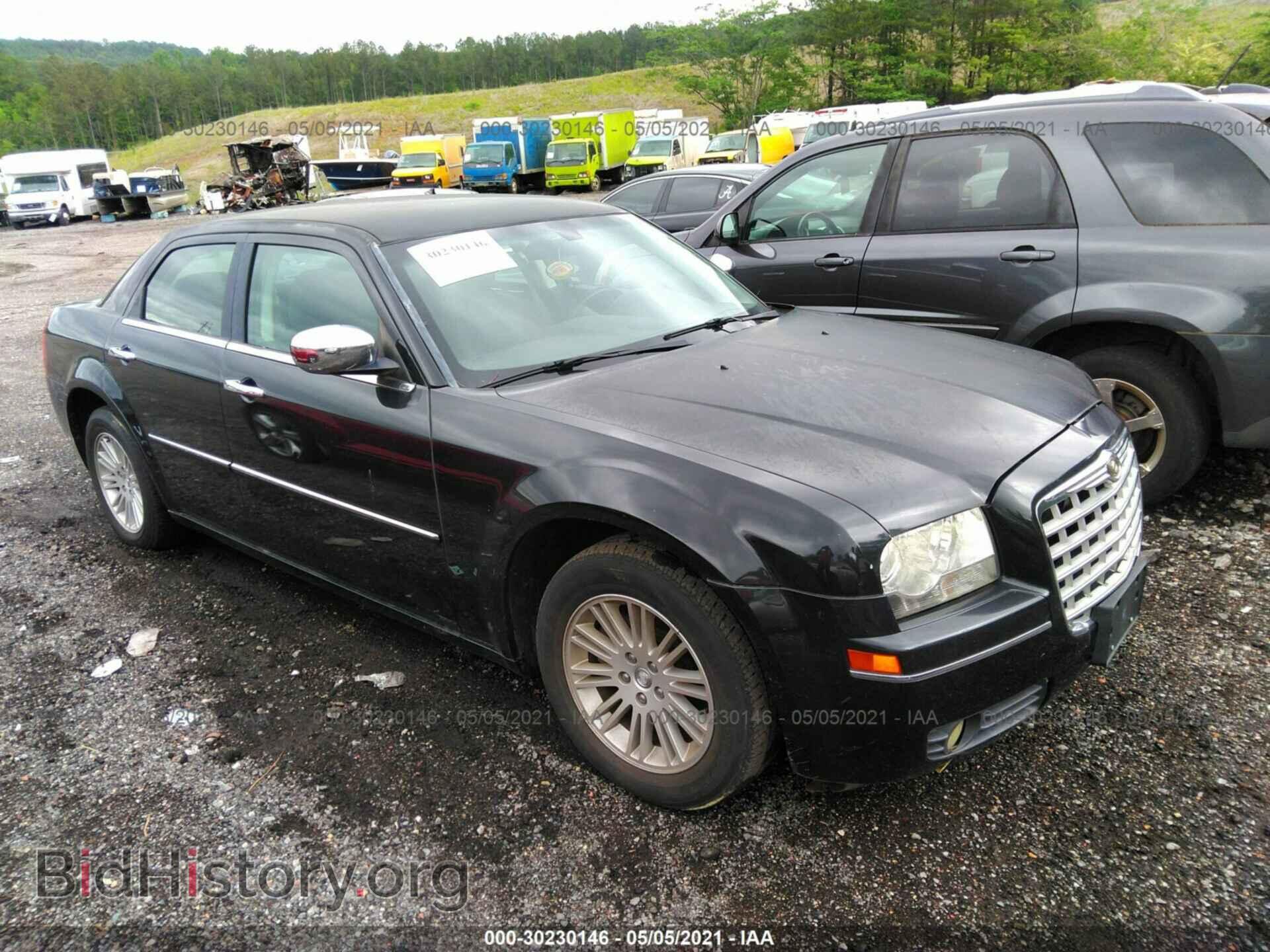 Photo 2C3CA4CDXAH196062 - CHRYSLER 300 2010