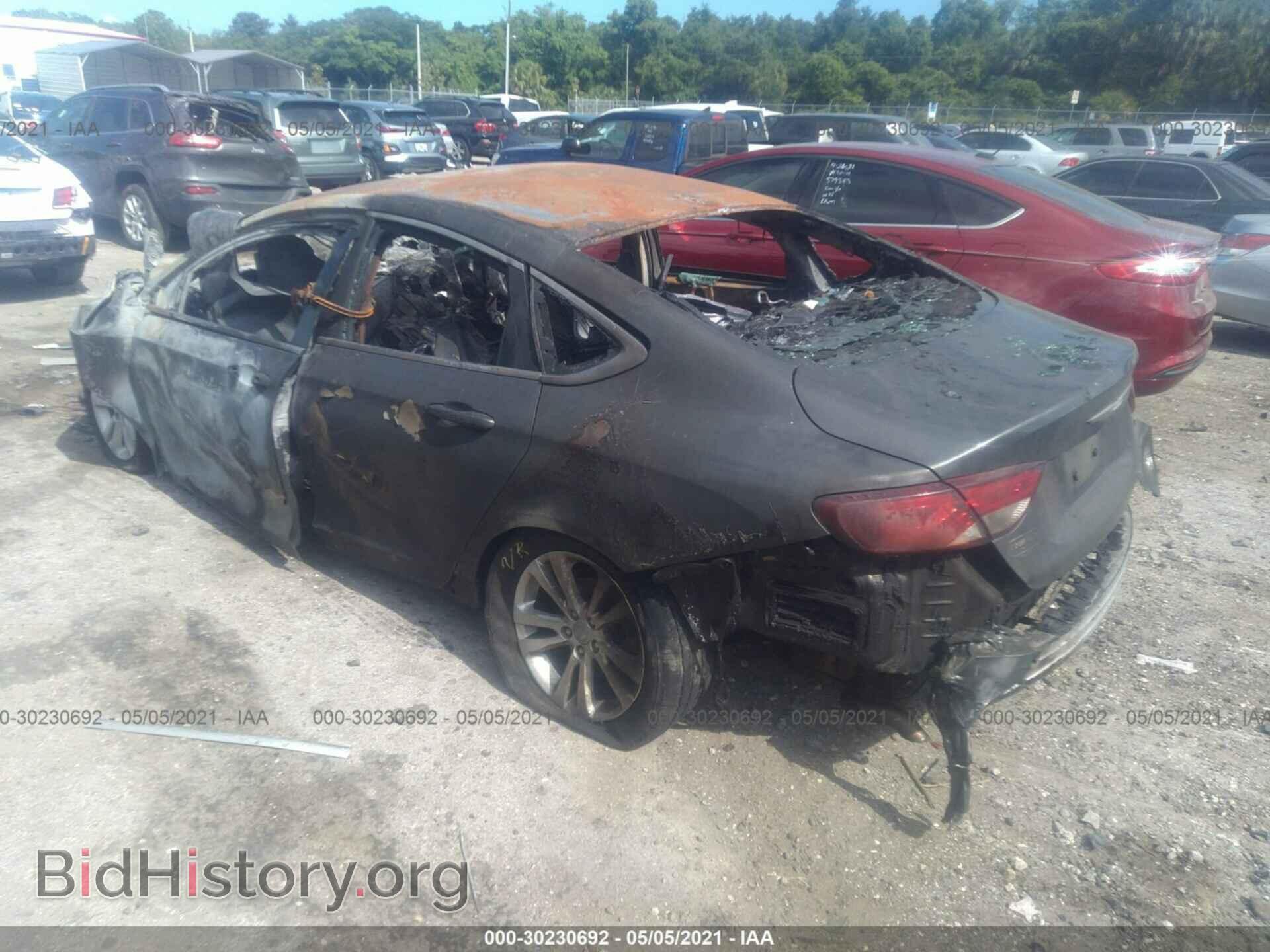 2016 CHRYSLER 200 - VIN: 1C3CCCAB4GN179313 - Фото 3