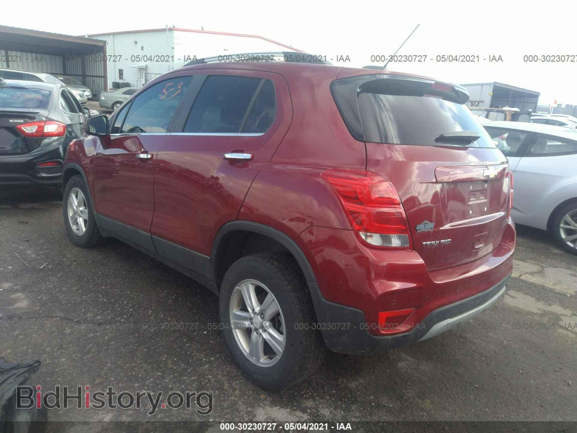 2018 CHEVROLET TRAX - VIN: 3GNCJPSB0JL211017 - Фото 3