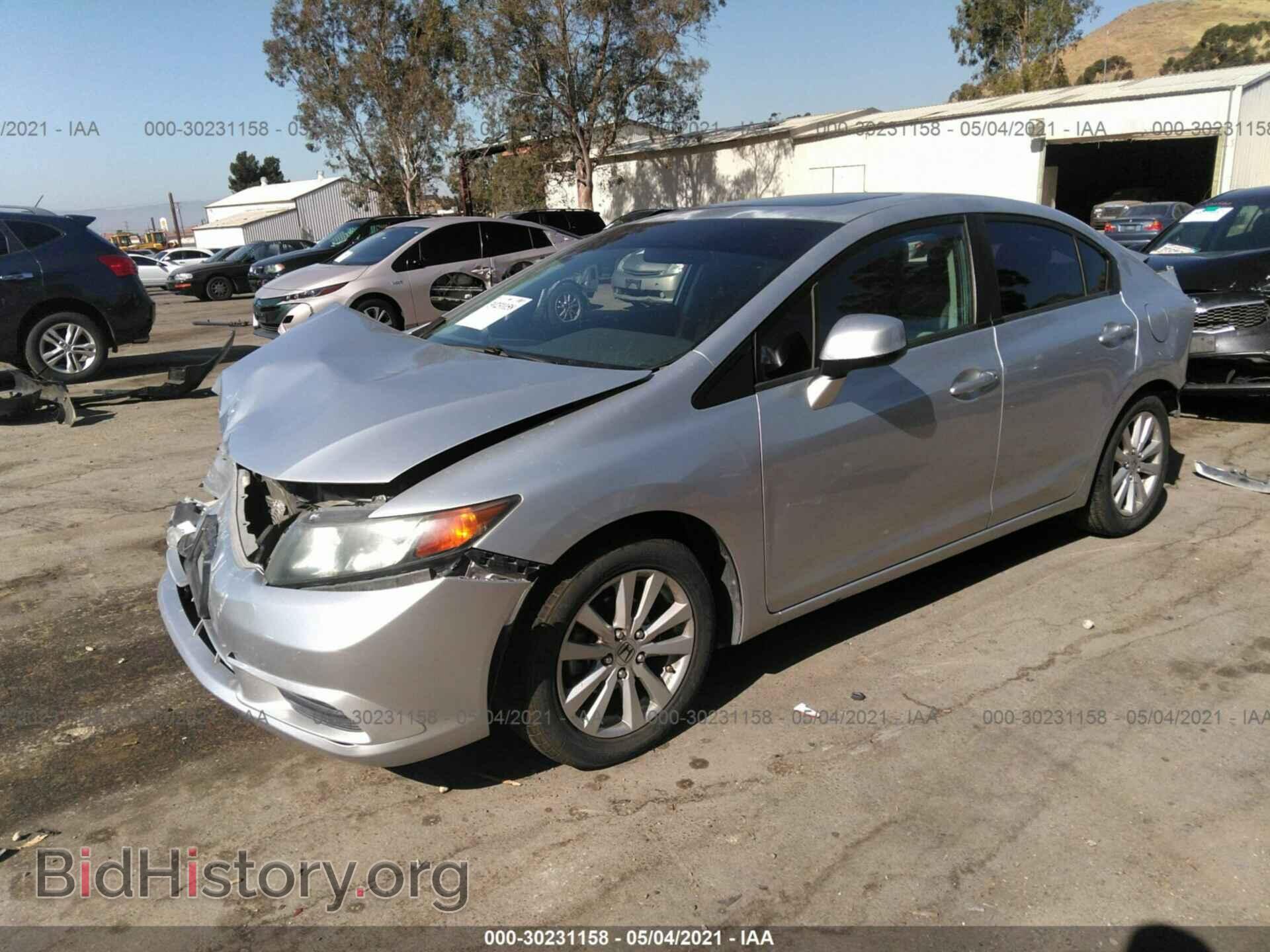 2012 HONDA CIVIC SDN - VIN: 2HGFB2F85CH552219 - Фото 2