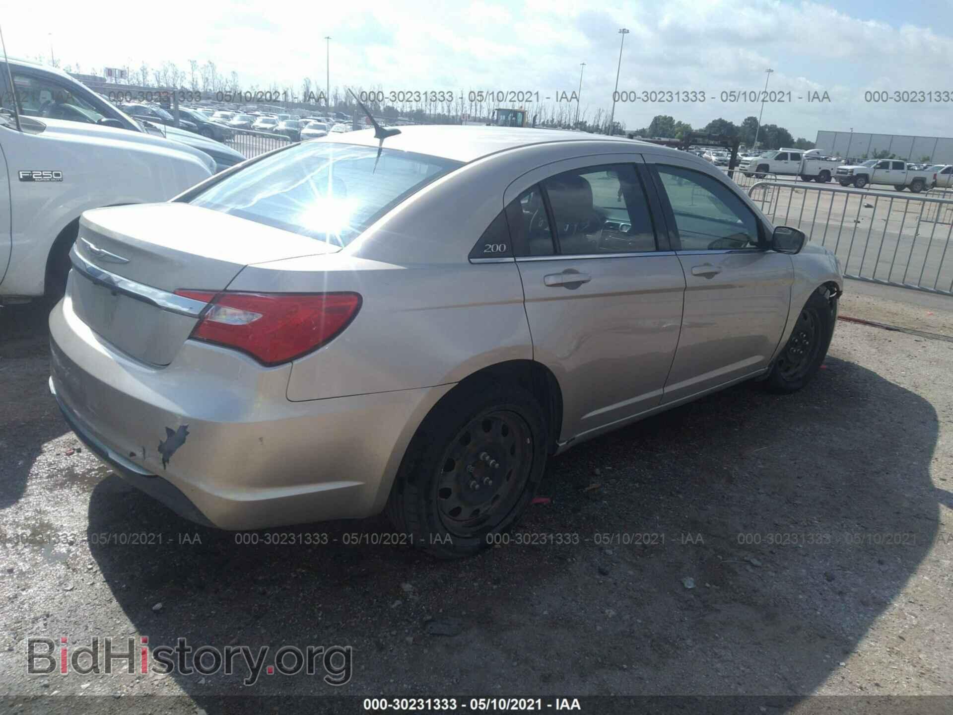 2014 CHRYSLER 200 - VIN: 1C3CCBAB9EN143091 - Photo 4