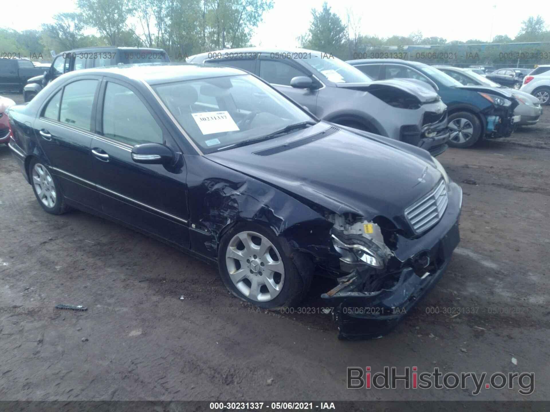 Photo WDBRF92H56F783754 - MERCEDES-BENZ C-CLASS 2006