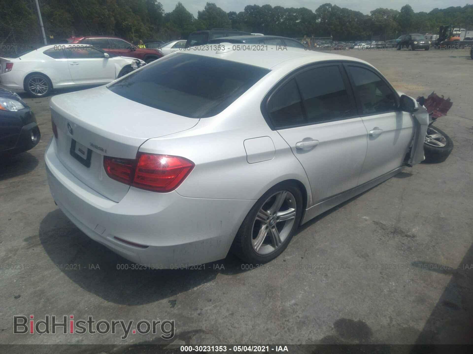 2013 BMW 3 SERIES - VIN: WBA3A5C51DF358836 - Фото 4