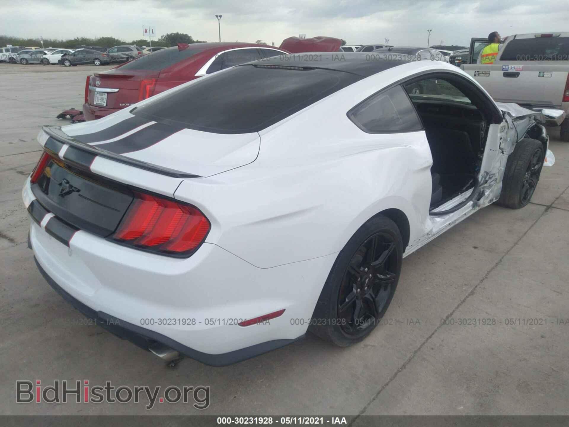 2018 FORD MUSTANG - VIN: 1FA6P8TH5J5137855 - Фото 4