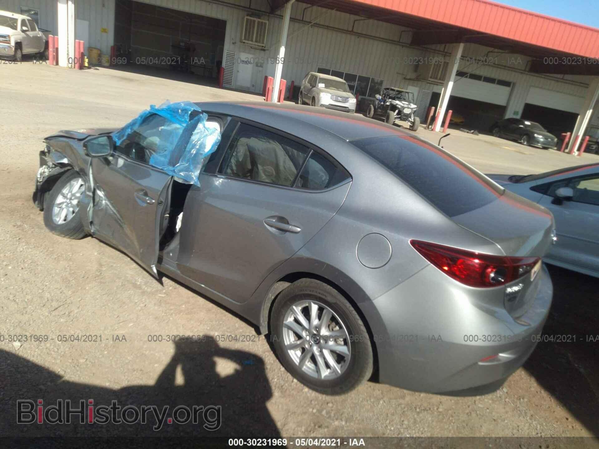 2016 MAZDA MAZDA3 - VIN: JM1BM1U71G1282597 - Фото 3