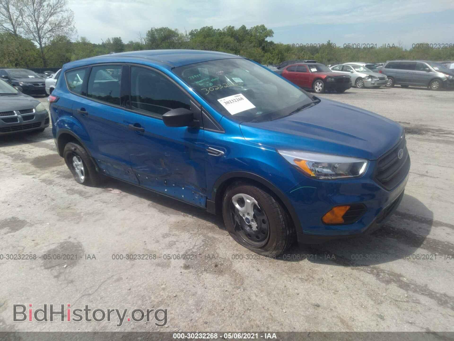 Фотография 1FMCU0F73HUC46501 - FORD ESCAPE 2017