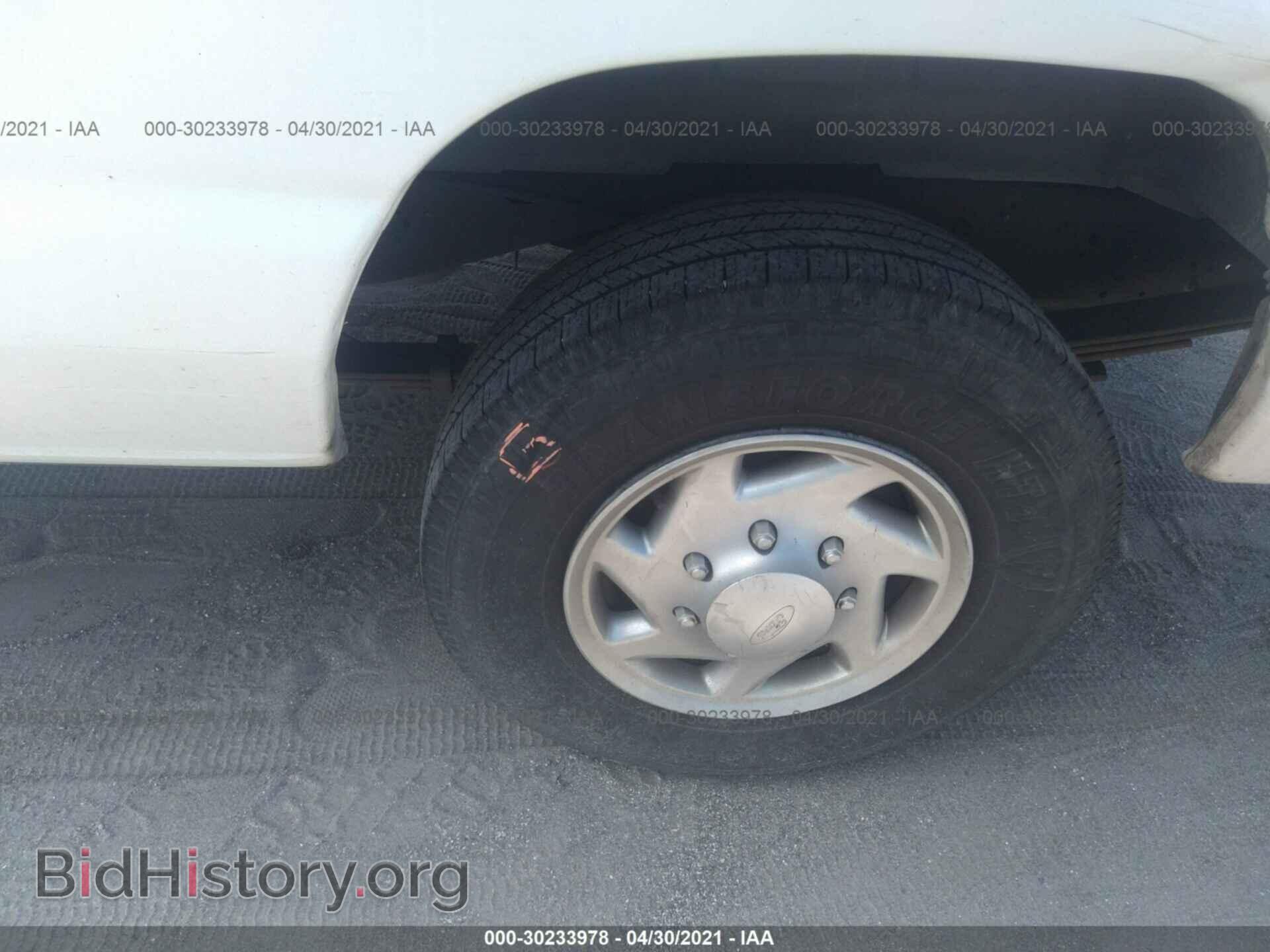 2010 FORD ECONOLINE CARGO VAN - VIN: 1FTNE2EW2ADA33723 - Фото 13