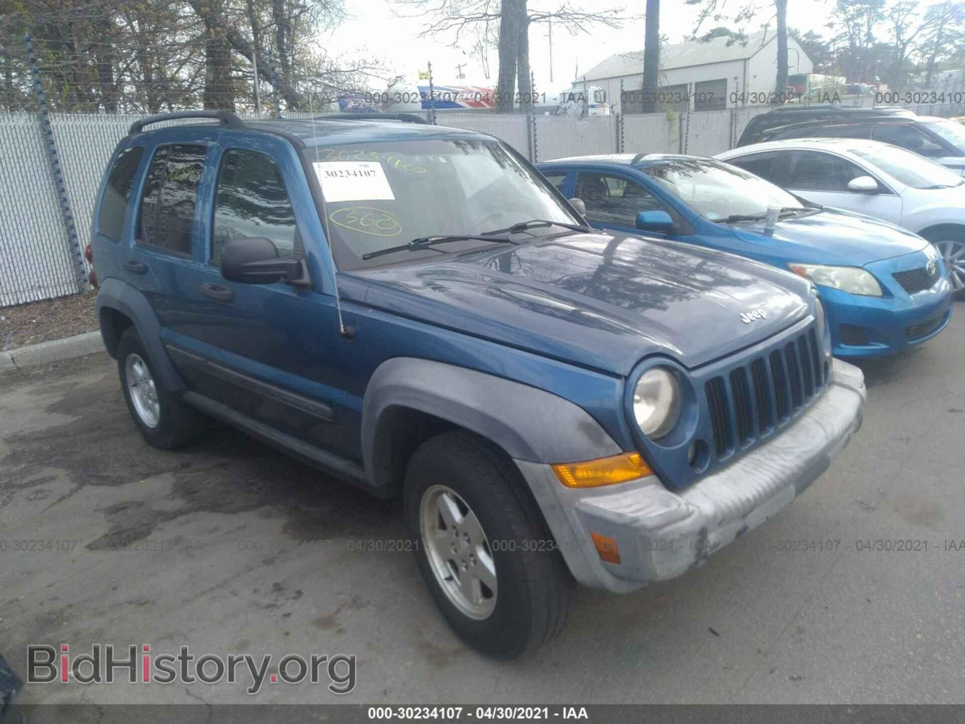 Фотография 1J4GL48KX6W149308 - JEEP LIBERTY 2006