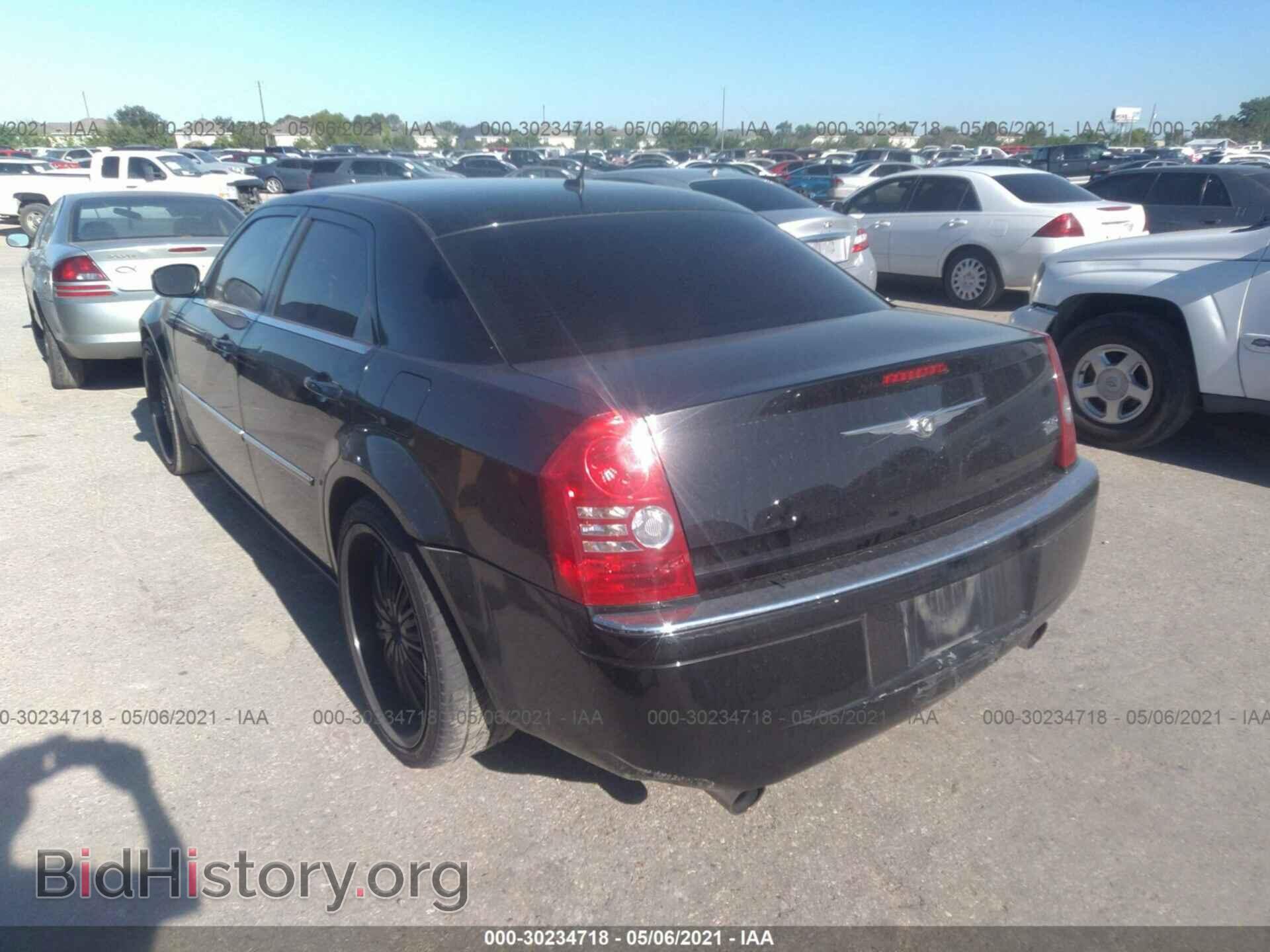 2008 CHRYSLER 300 - VIN: 2C3LA33G88H273011 - Фото 3