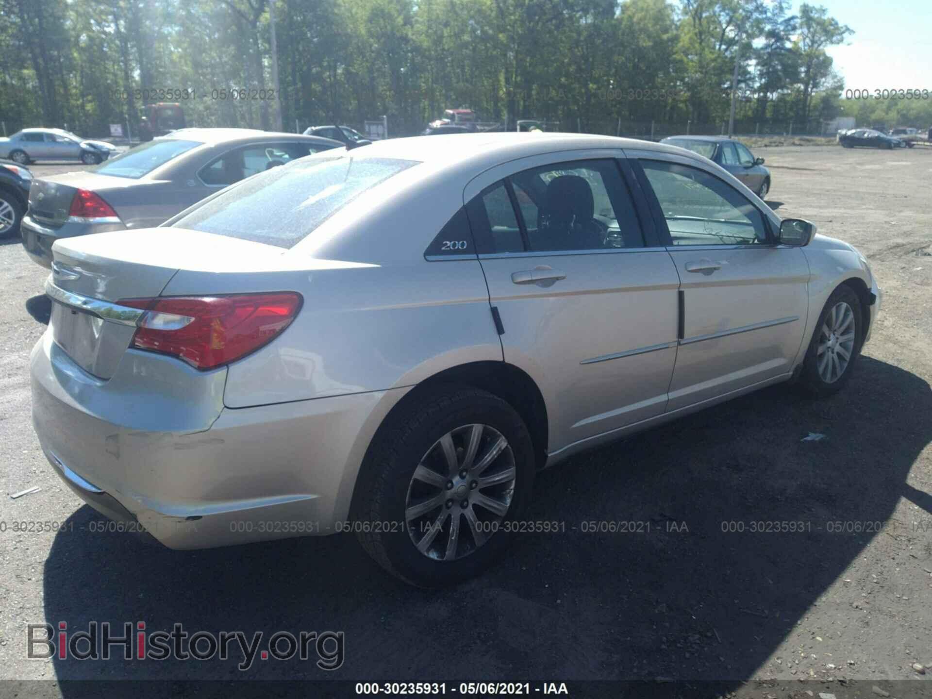 2013 CHRYSLER 200 - VIN: 1C3CCBBG7DN659846 - Фото 4