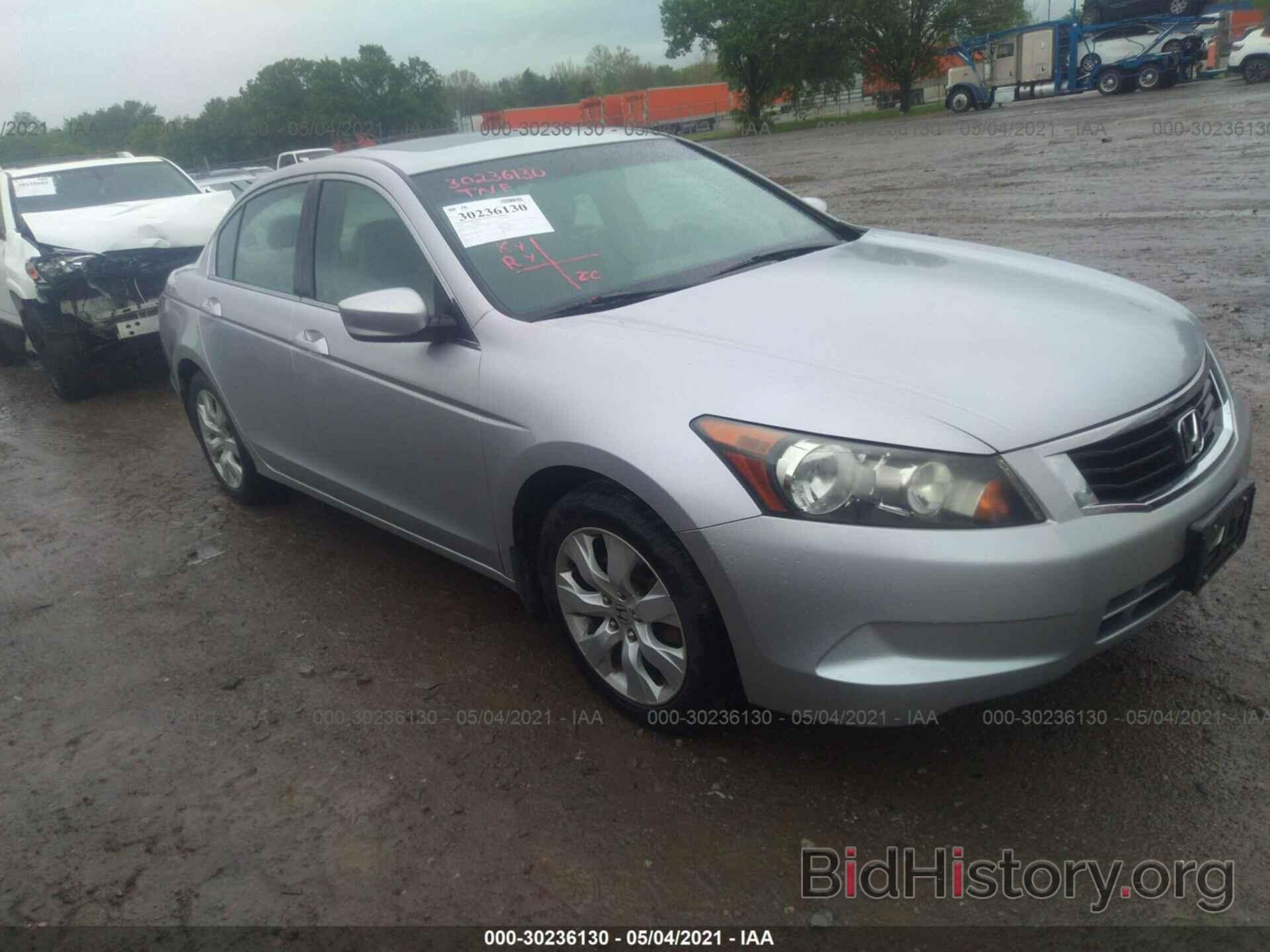 Photo 1HGCP2F88AA091839 - HONDA ACCORD SDN 2010