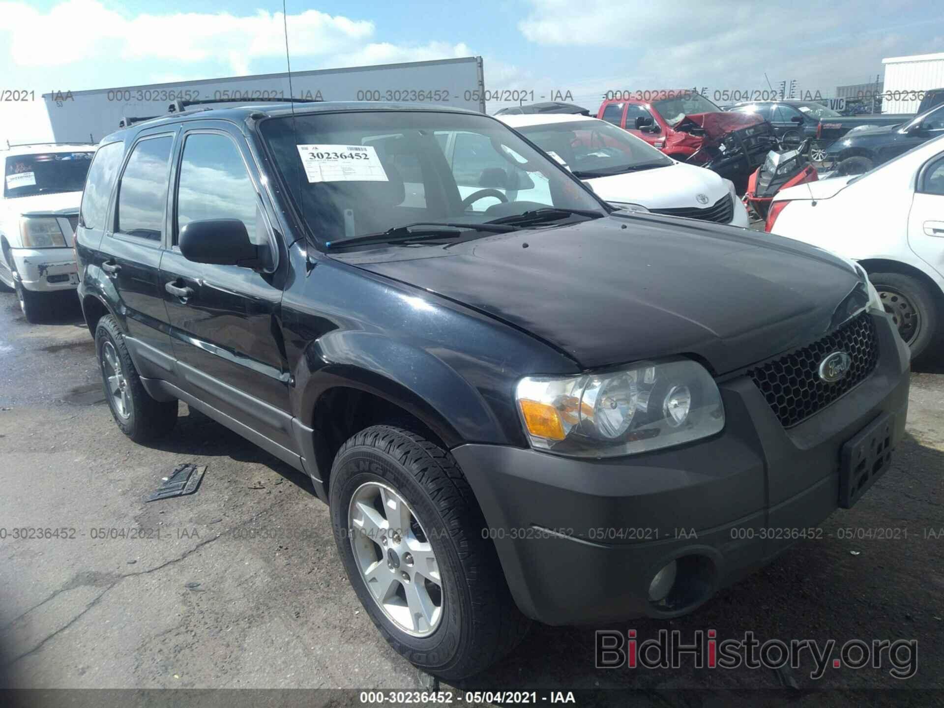 Photo 1FMYU93176KA87369 - FORD ESCAPE 2006